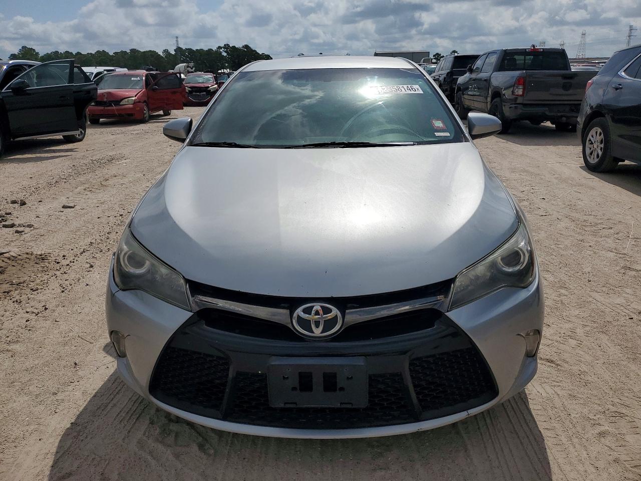 2015 Toyota Camry Se Silver vin: 4T1BF1FK2FU954669