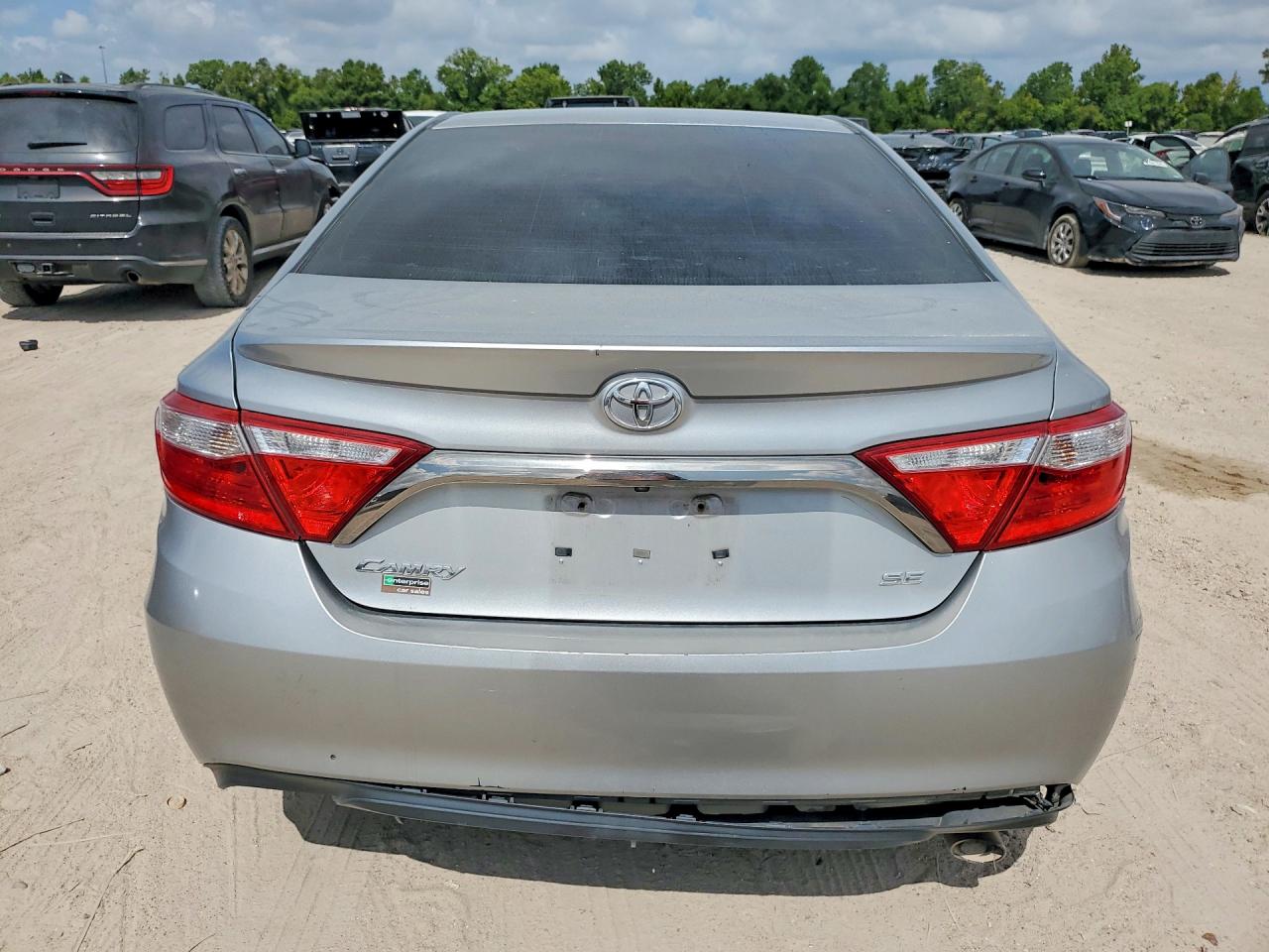 2015 Toyota Camry Se Silver vin: 4T1BF1FK2FU954669