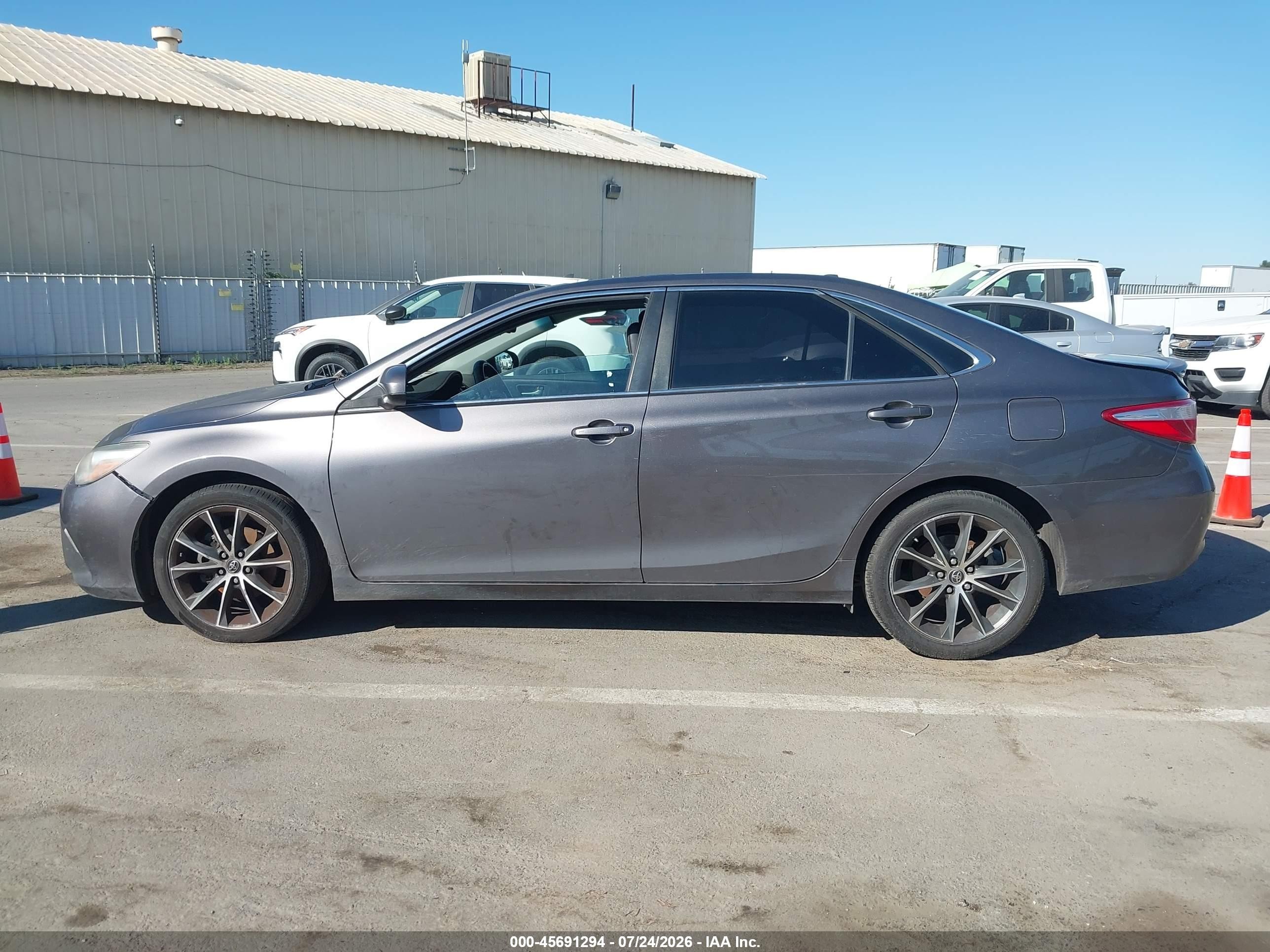 2015 Toyota Camry Xse Gray vin: 4T1BF1FK2FU963758