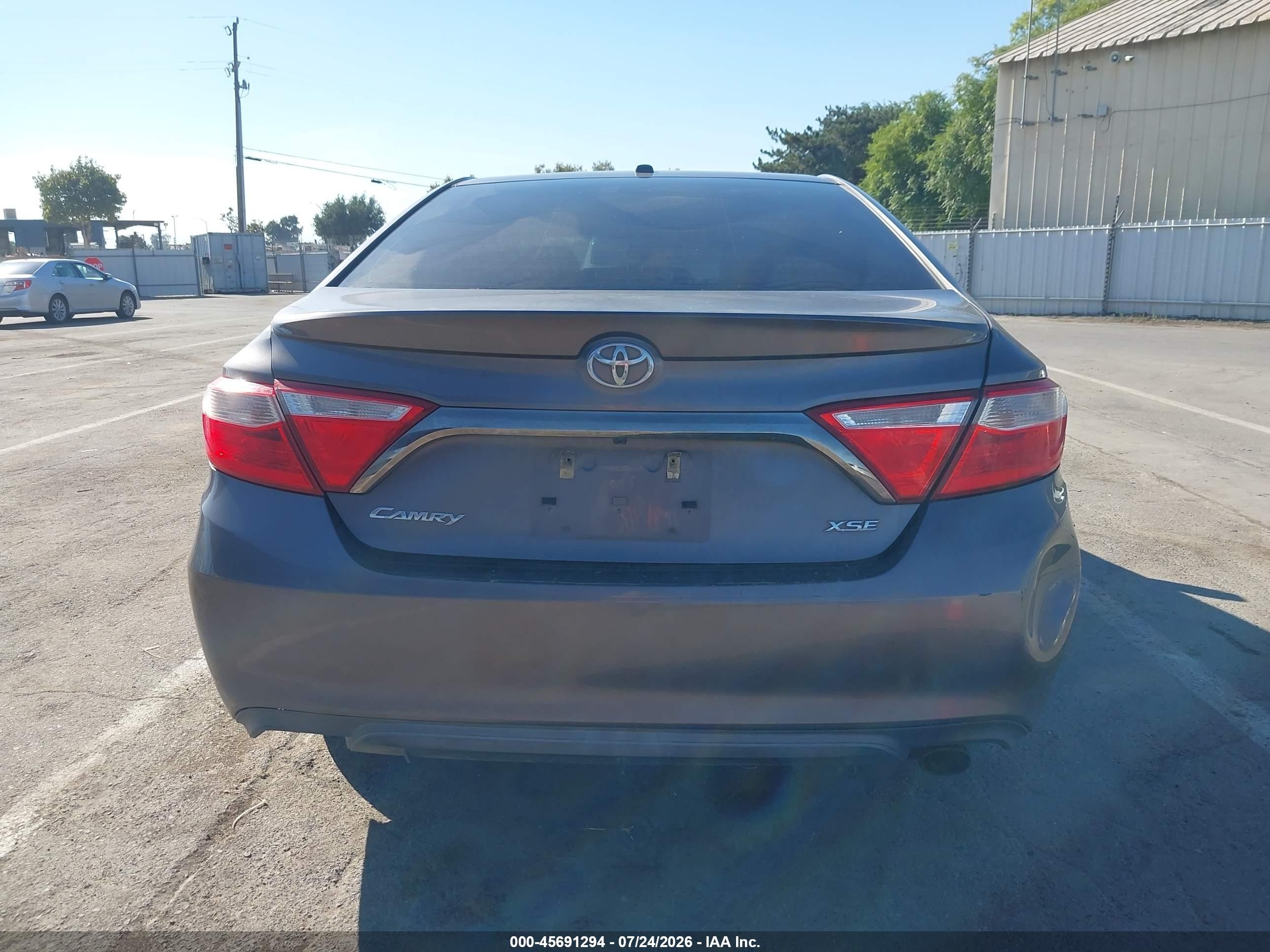 2015 Toyota Camry Xse Gray vin: 4T1BF1FK2FU963758