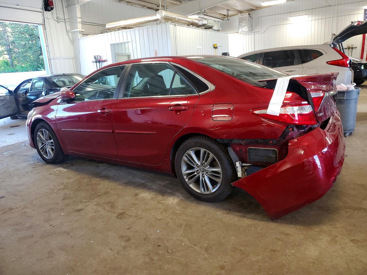 2015 Toyota Camry Se Red vin: 4T1BF1FK2FU966546