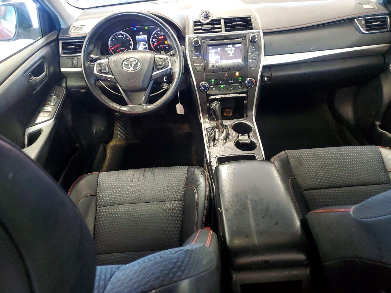 2015 Toyota Camry Se Red vin: 4T1BF1FK2FU966546