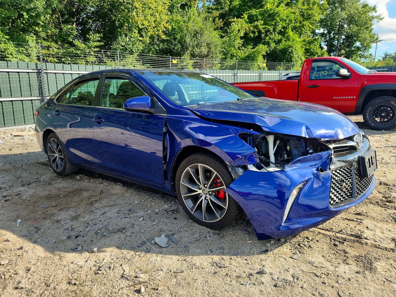 2015 Toyota Camry Xse Blue vin: 4T1BF1FK2FU975375