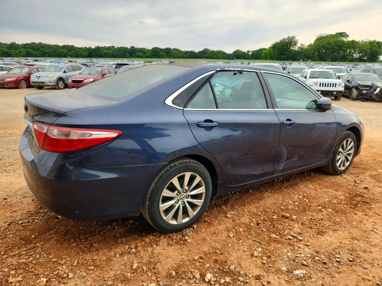 2015 Toyota Camry Xle Blue vin: 4T1BF1FK2FU982990