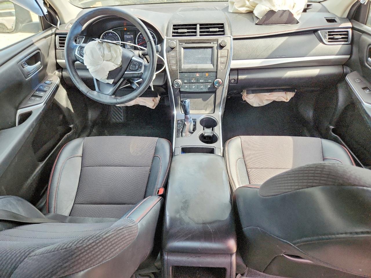 2016 Toyota Camry Se Black vin: 4T1BF1FK2GU155993
