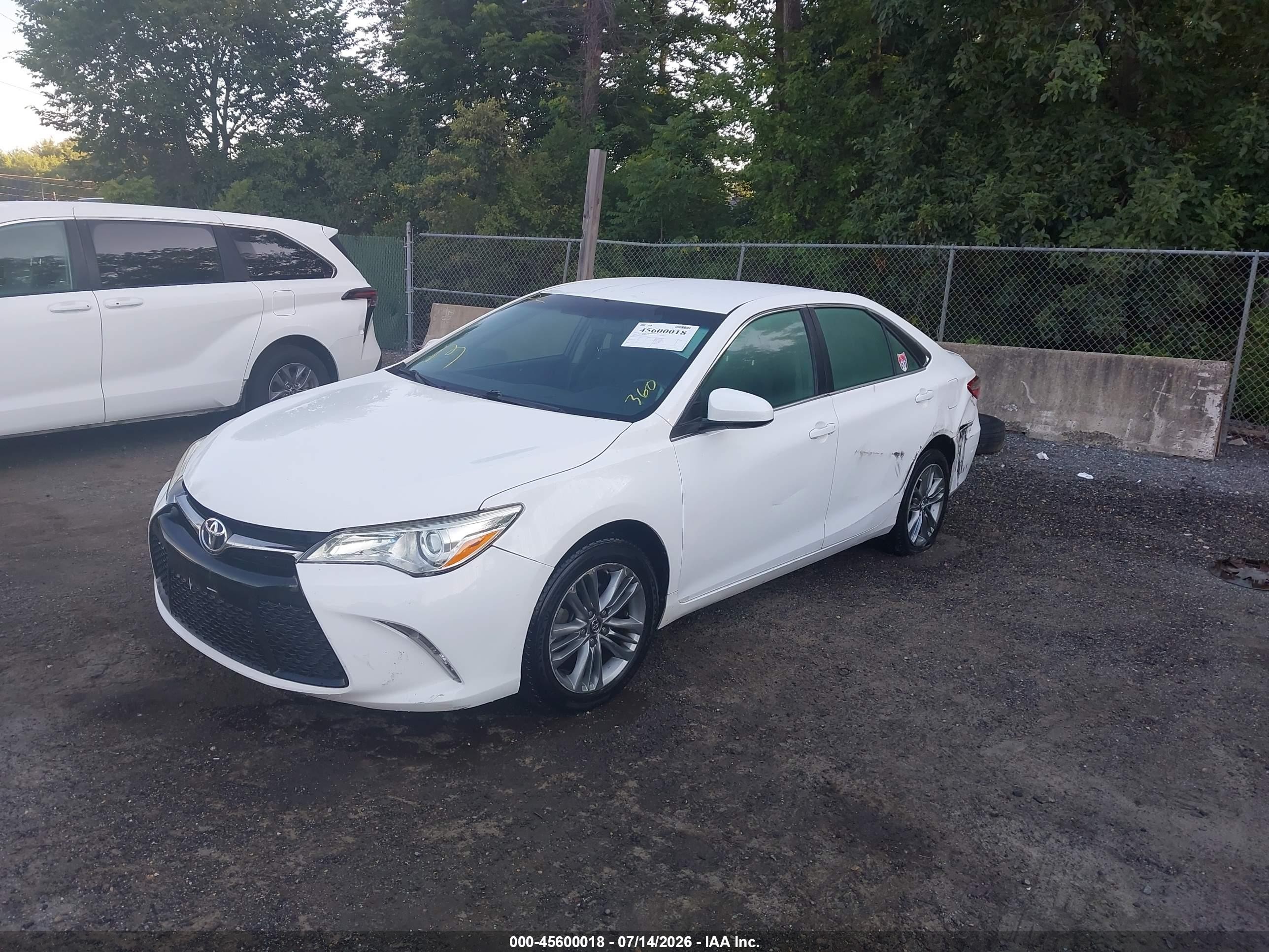 2016 Toyota Camry Se White vin: 4T1BF1FK2GU228943