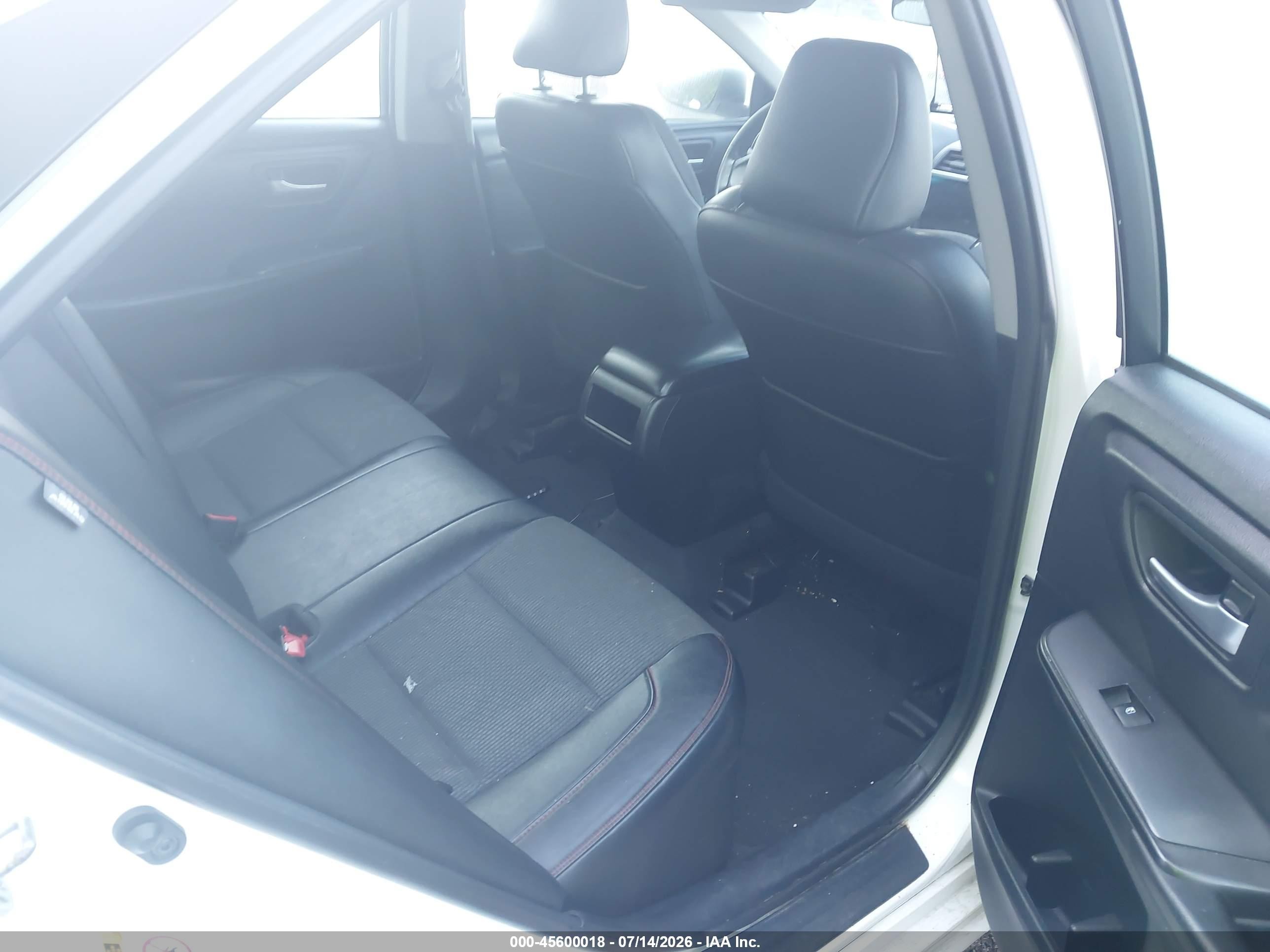 2016 Toyota Camry Se White vin: 4T1BF1FK2GU228943
