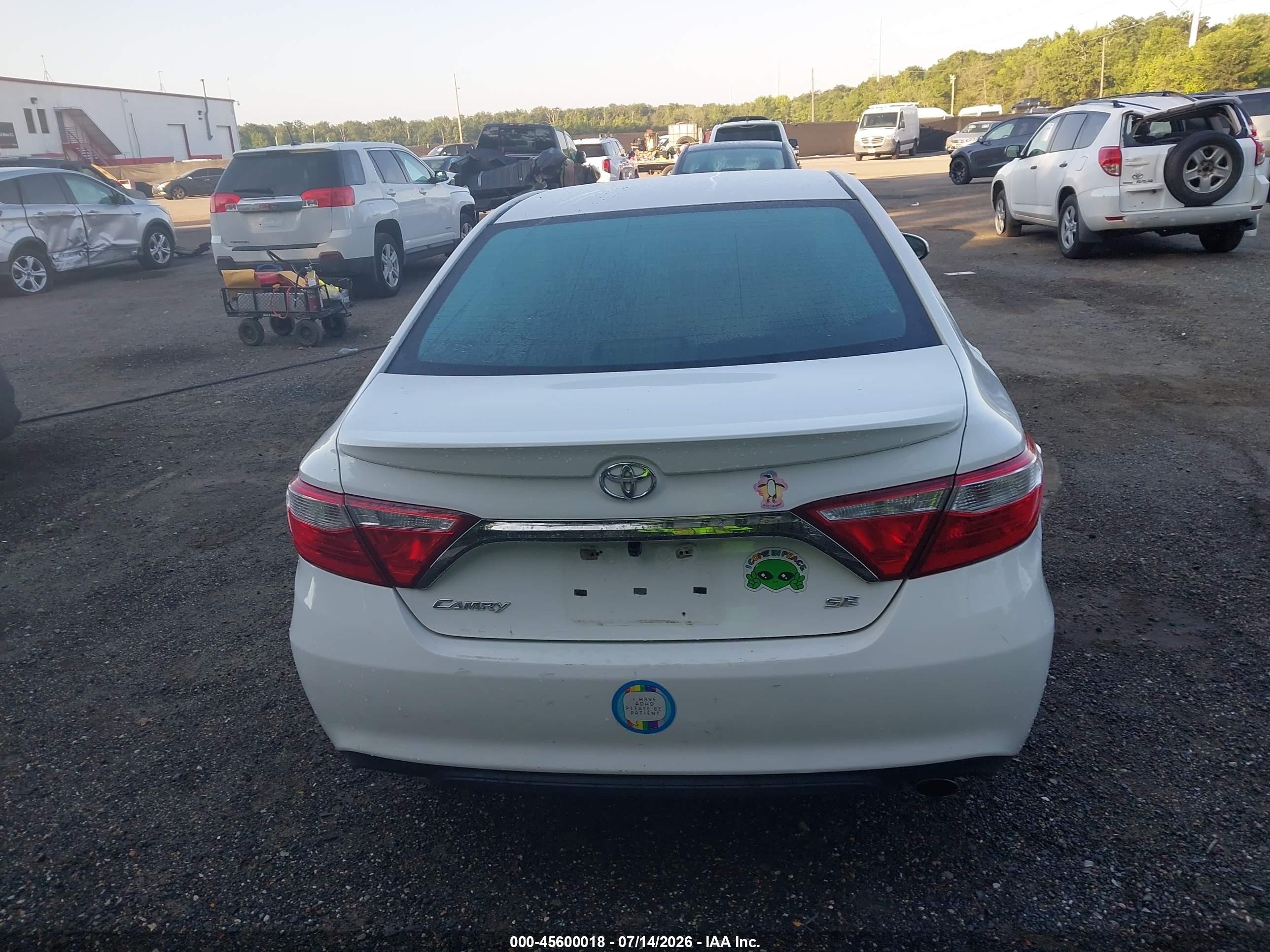 2016 Toyota Camry Se White vin: 4T1BF1FK2GU228943