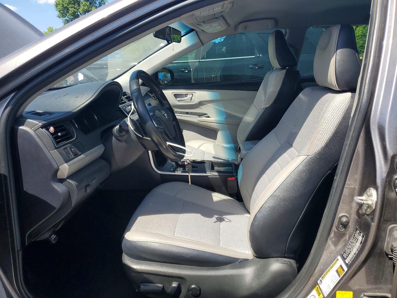 2016 Toyota Camry Se Gray vin: 4T1BF1FK2GU597995