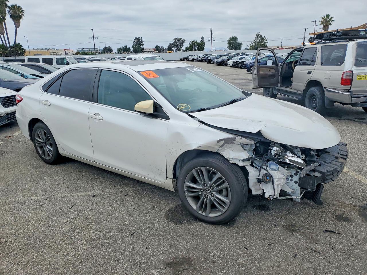 2017 Toyota Camry Se White vin: 4T1BF1FK2HU329613