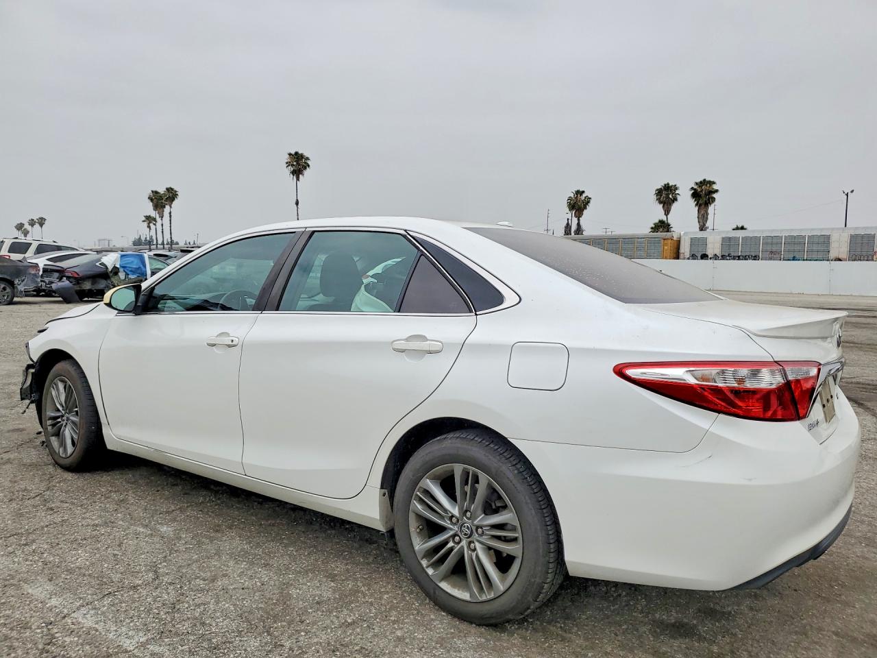 2017 Toyota Camry Se White vin: 4T1BF1FK2HU329613
