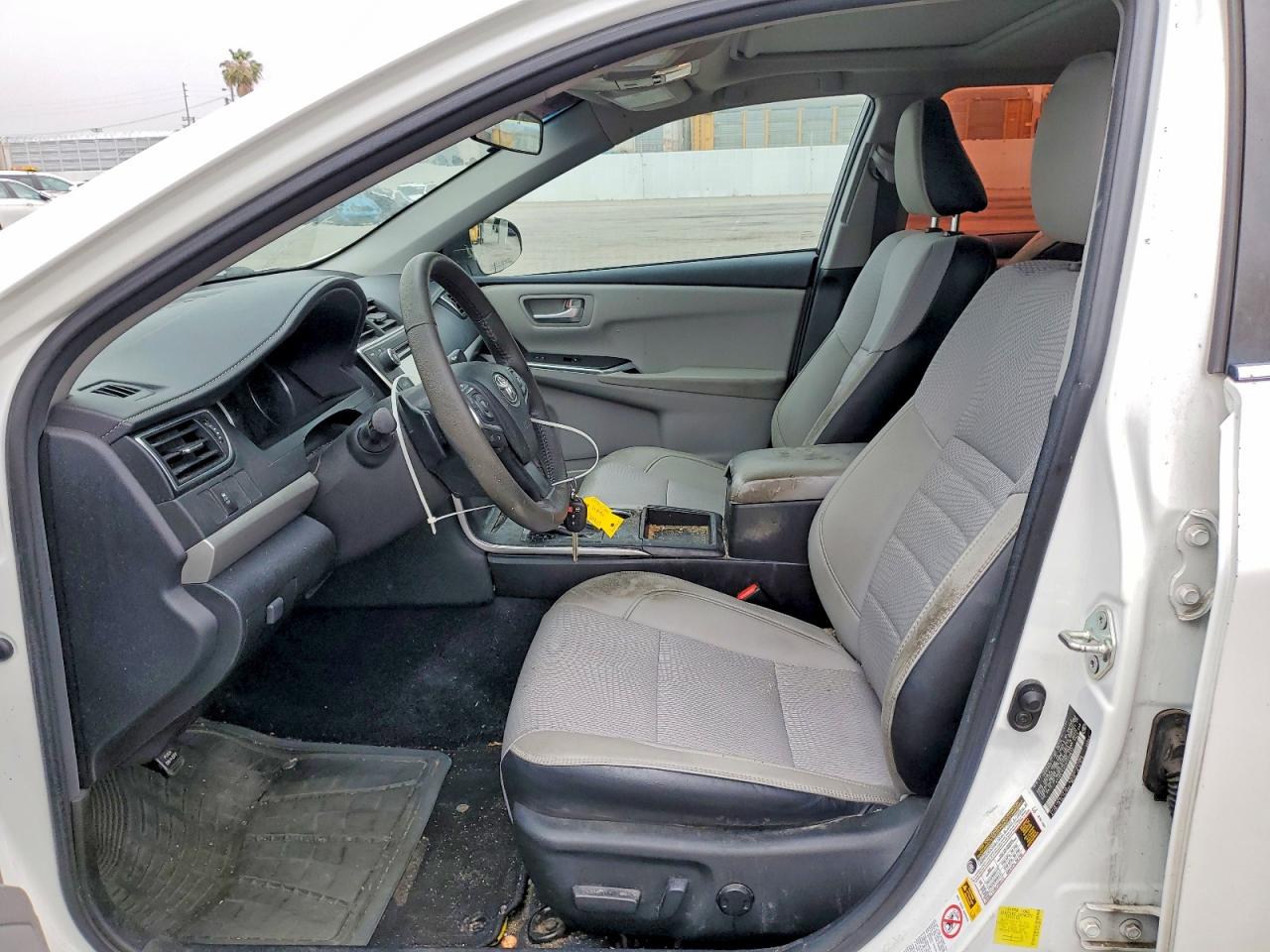 2017 Toyota Camry Se White vin: 4T1BF1FK2HU329613