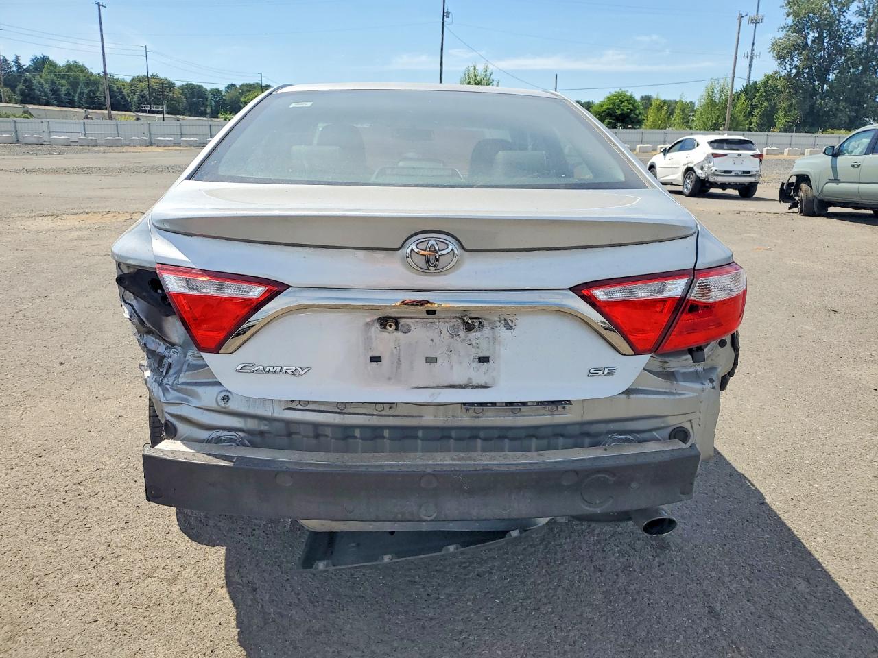 2017 Toyota Camry Se Silver vin: 4T1BF1FK2HU403046