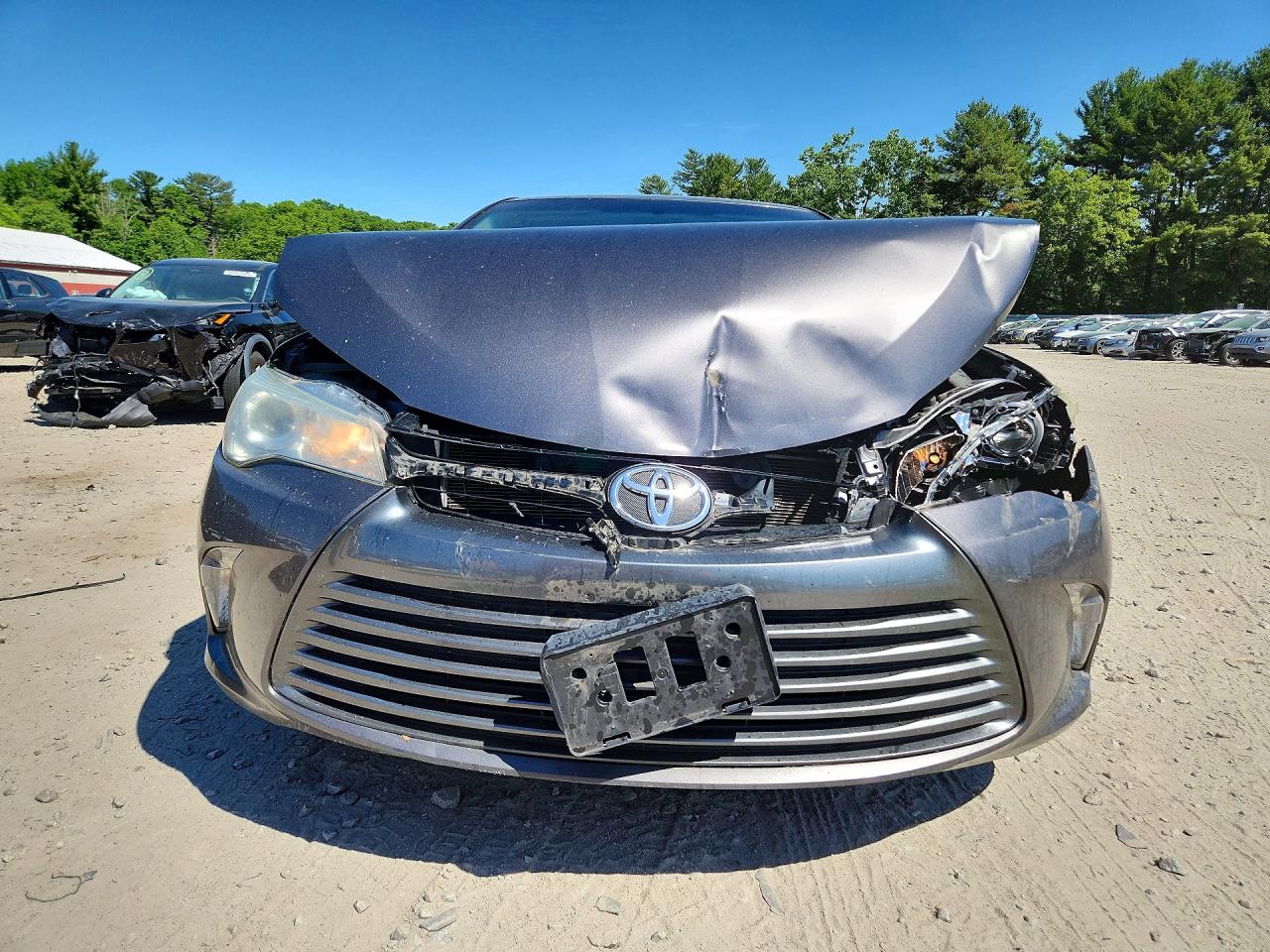 2017 Toyota Camry Le Gray vin: 4T1BF1FK2HU616479