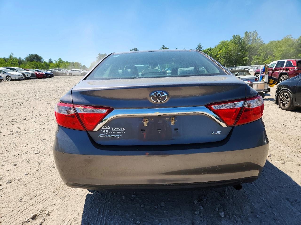 2017 Toyota Camry Le Gray vin: 4T1BF1FK2HU616479