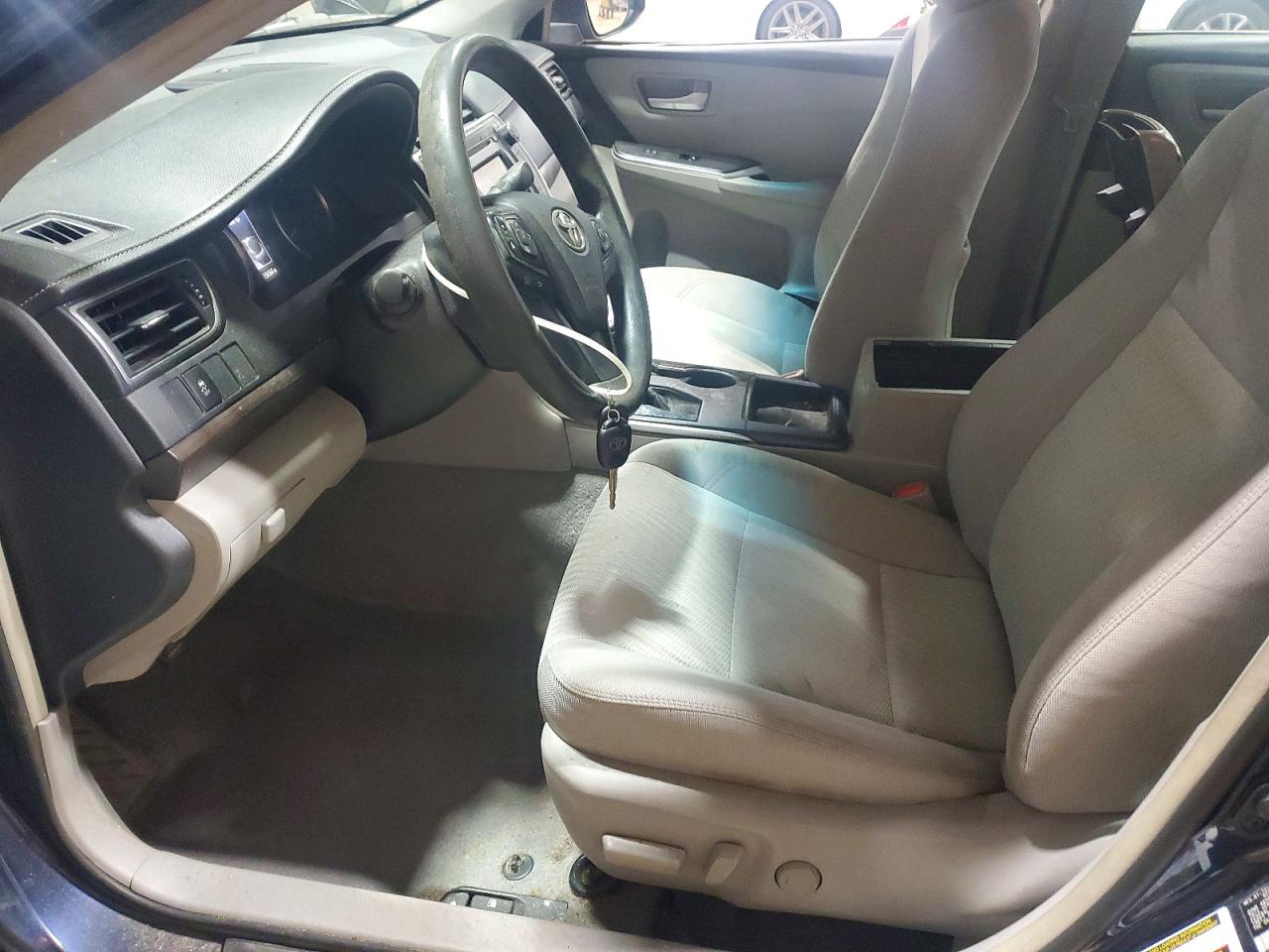 2017 Toyota Camry Le Blue vin: 4T1BF1FK2HU675516