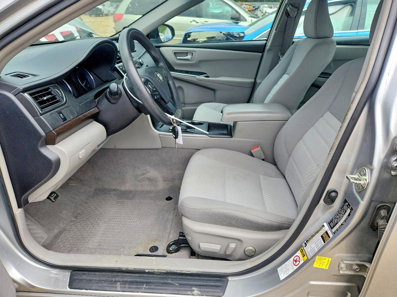 2017 Toyota Camry Le Silver vin: 4T1BF1FK2HU676200