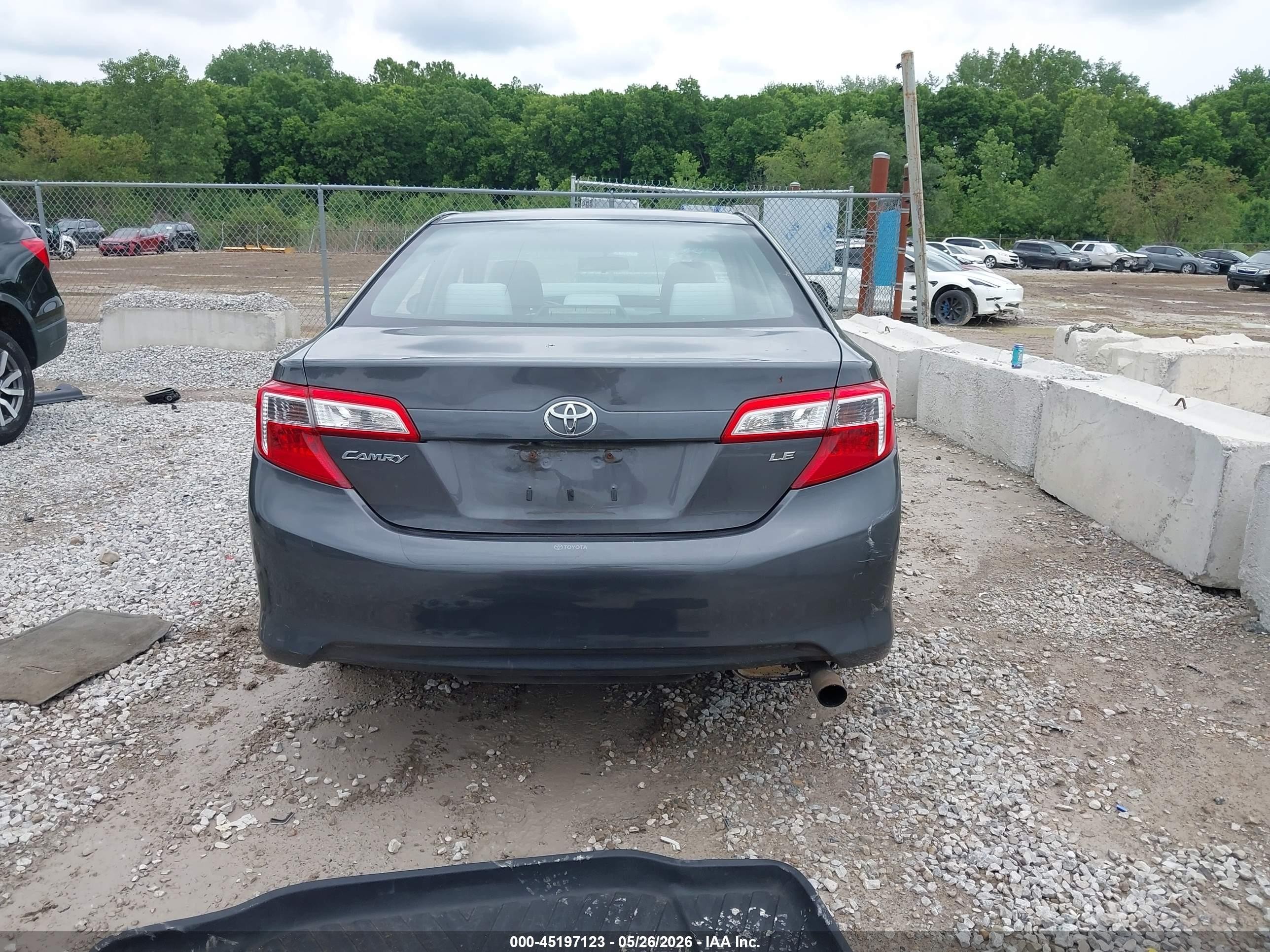 2012 Toyota Camry Le Green vin: 4T1BF1FK3CU002162
