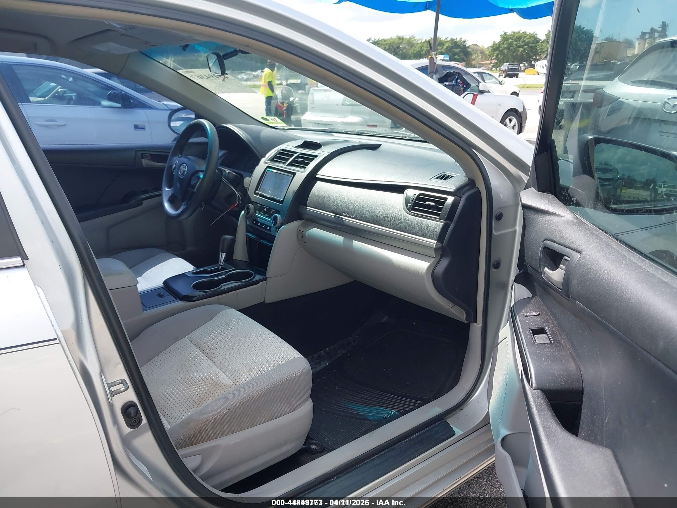 2012 Toyota Camry Le Silver vin: 4T1BF1FK3CU020600