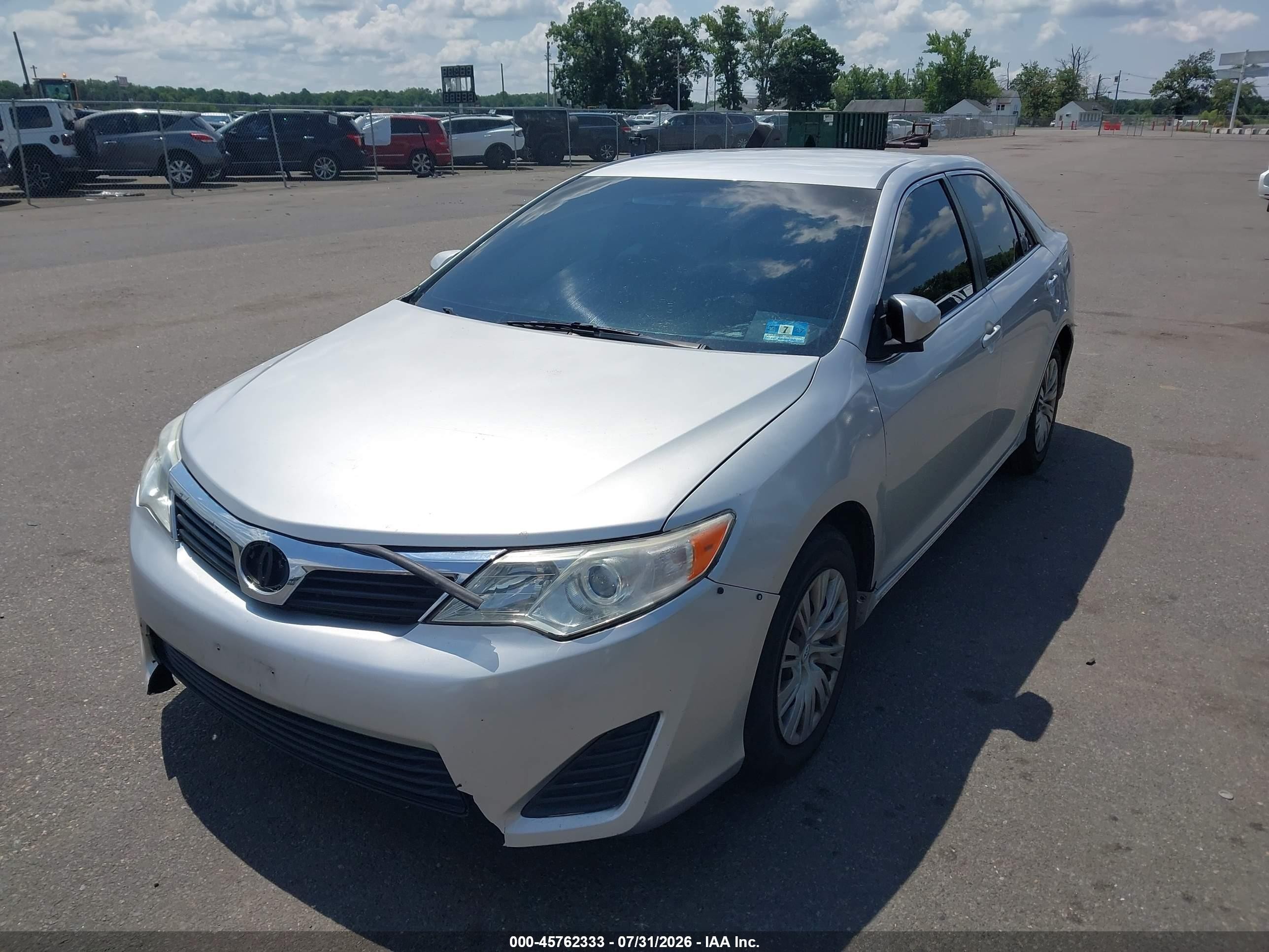 2012 Toyota Camry Le Gray vin: 4T1BF1FK3CU024422