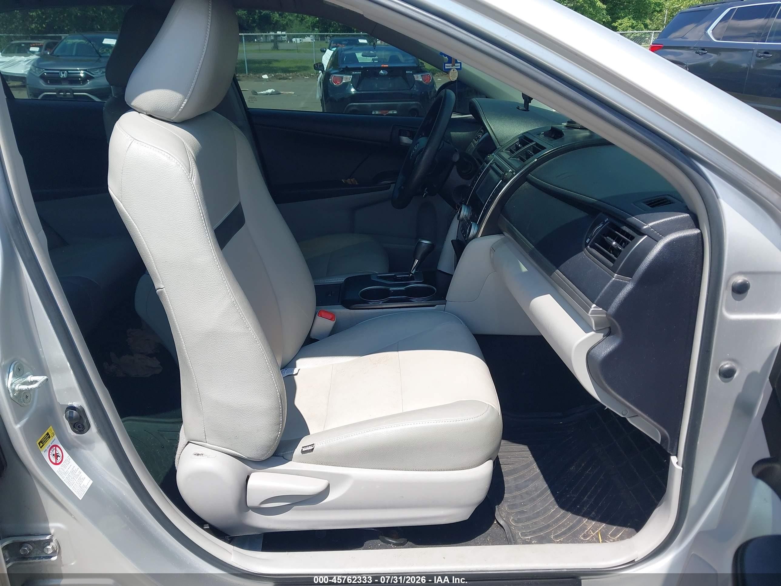 2012 Toyota Camry Le Gray vin: 4T1BF1FK3CU024422