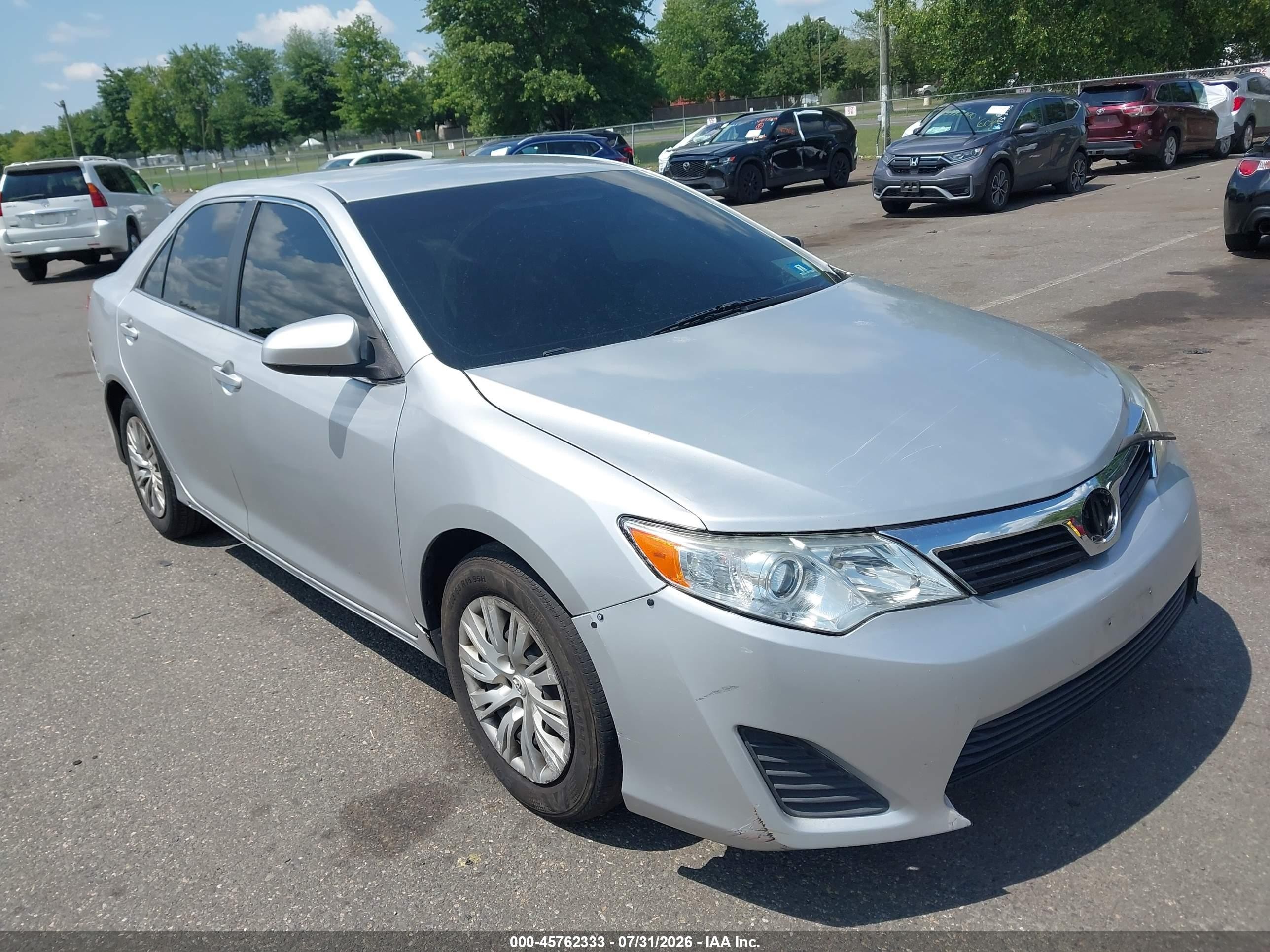 2012 Toyota Camry Le Gray vin: 4T1BF1FK3CU024422