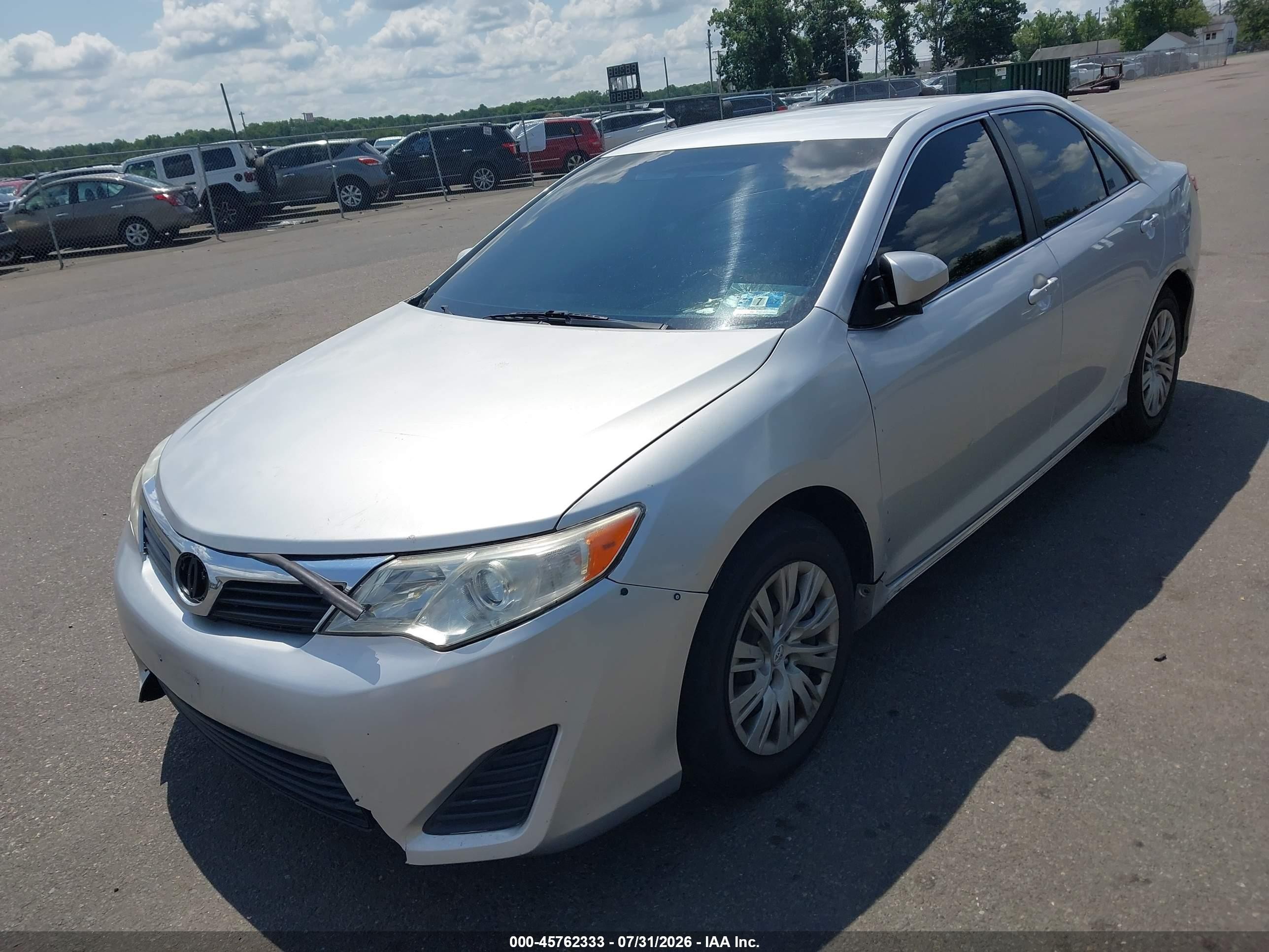 2012 Toyota Camry Le Gray vin: 4T1BF1FK3CU024422