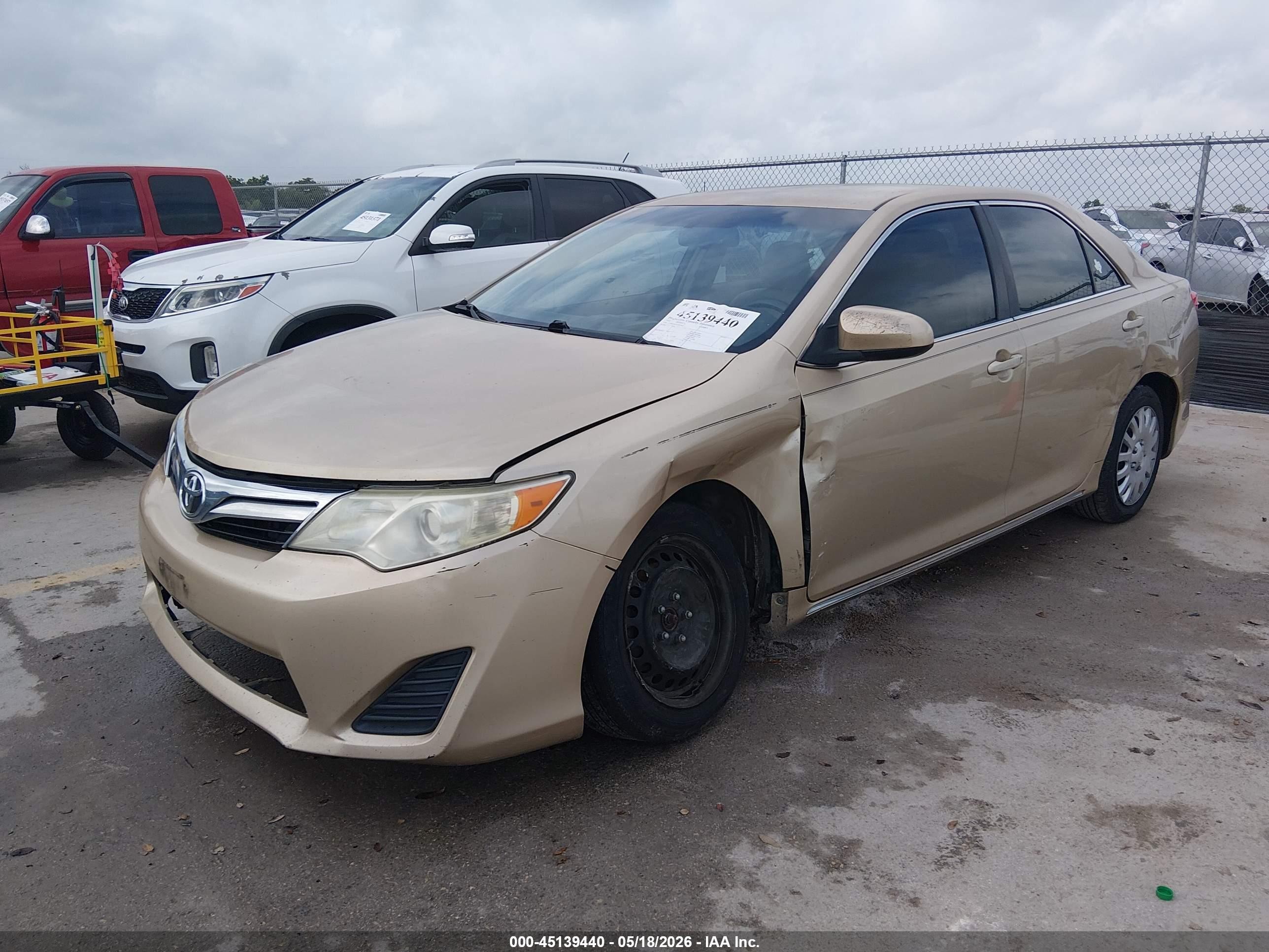 2012 Toyota Camry Le Brown vin: 4T1BF1FK3CU031497