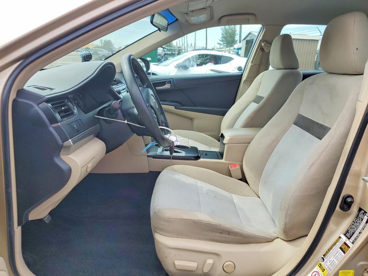 2012 Toyota Camry Le Gold vin: 4T1BF1FK3CU079940