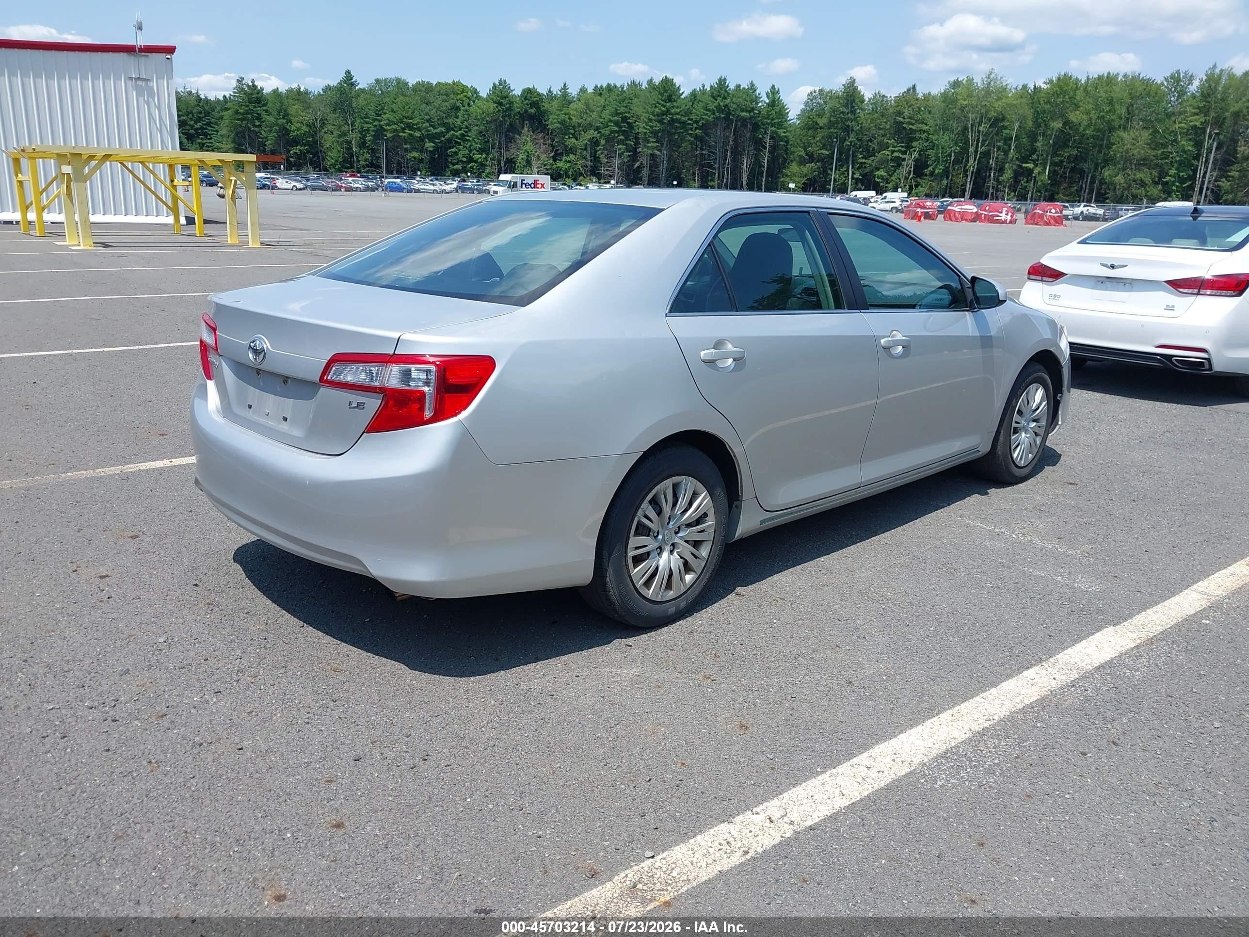 2012 Toyota Camry Le Серебряный vin: 4T1BF1FK3CU081798
