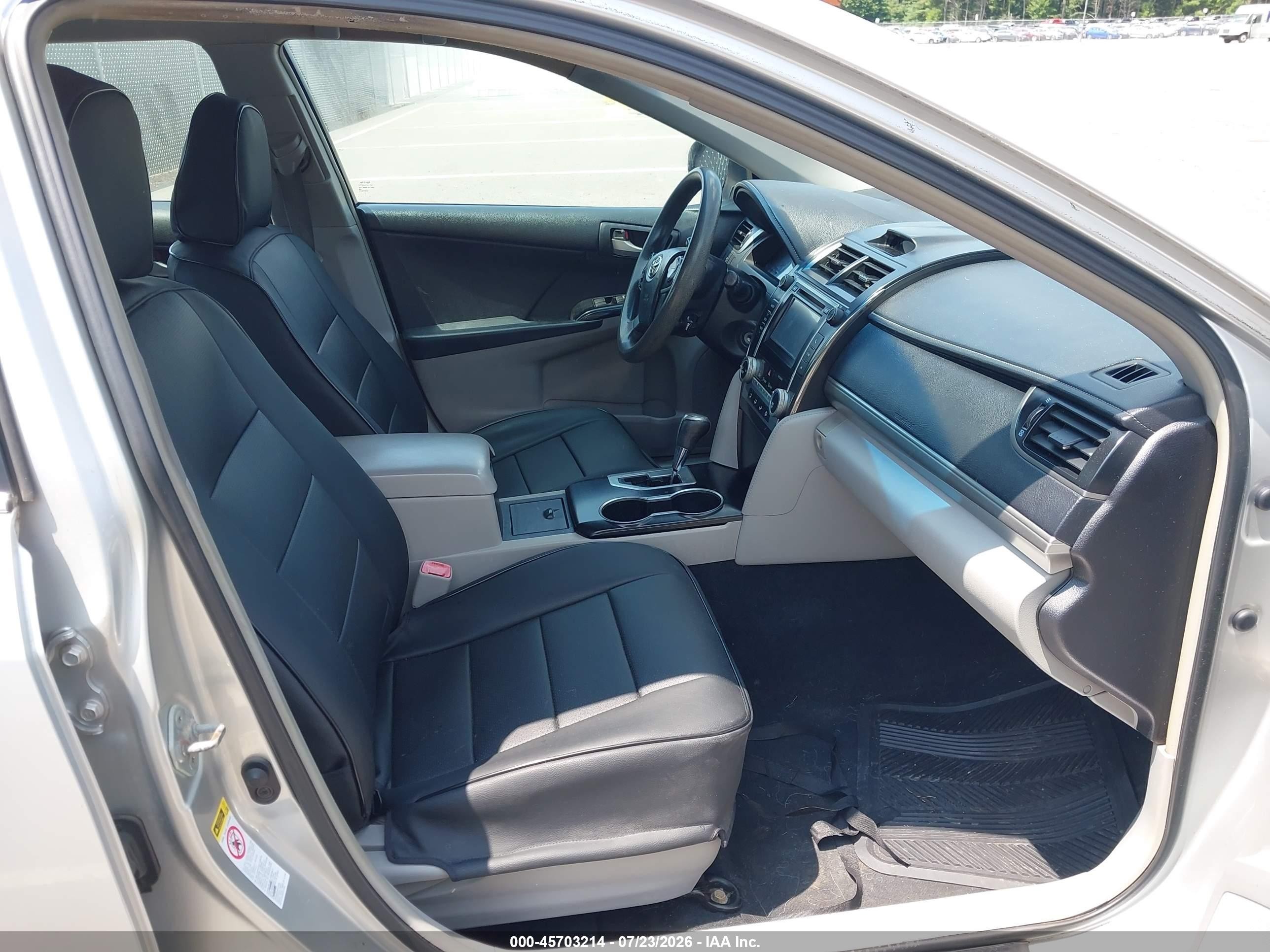 2012 Toyota Camry Le Серебряный vin: 4T1BF1FK3CU081798