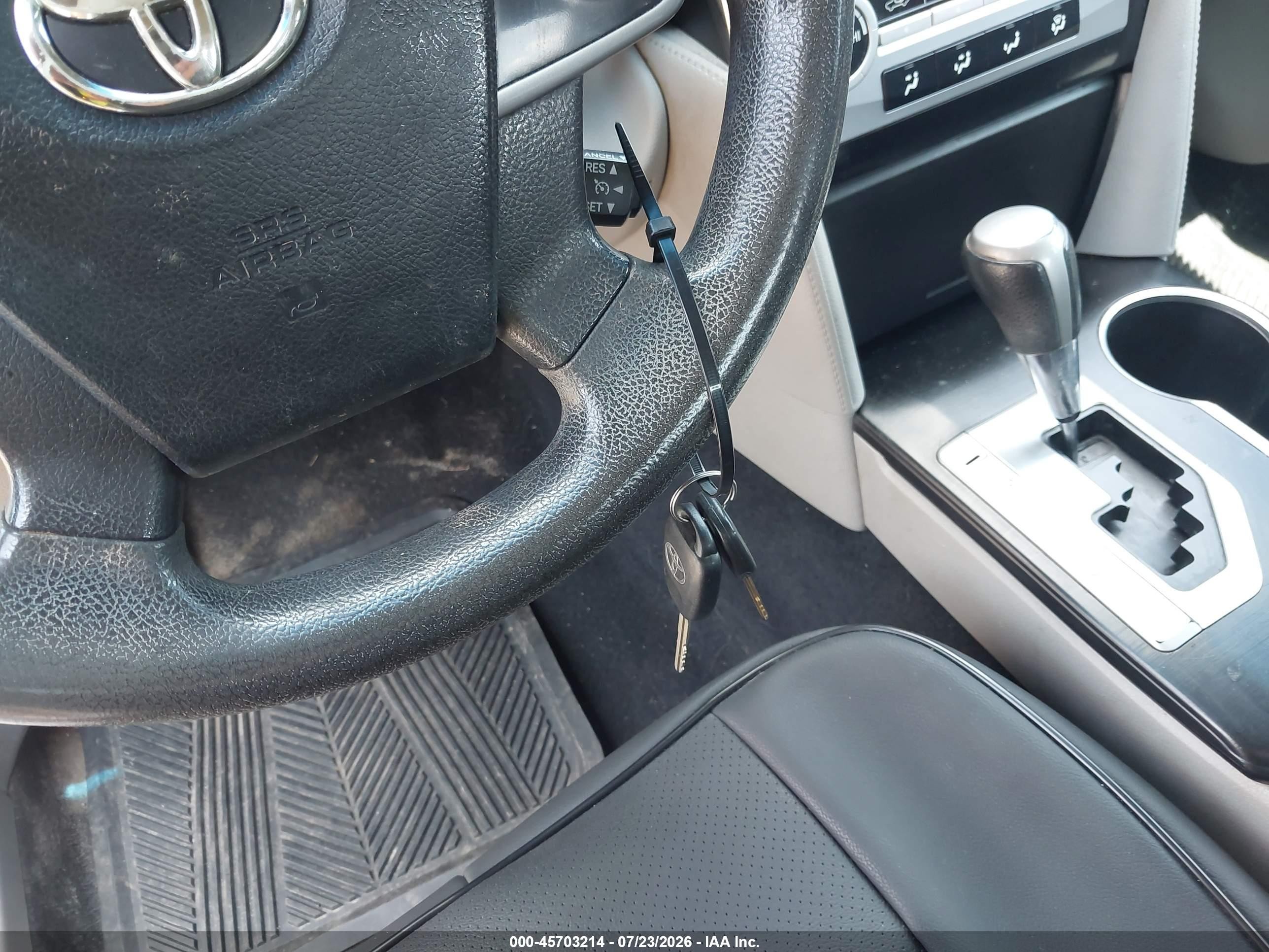 2012 Toyota Camry Le Серебряный vin: 4T1BF1FK3CU081798