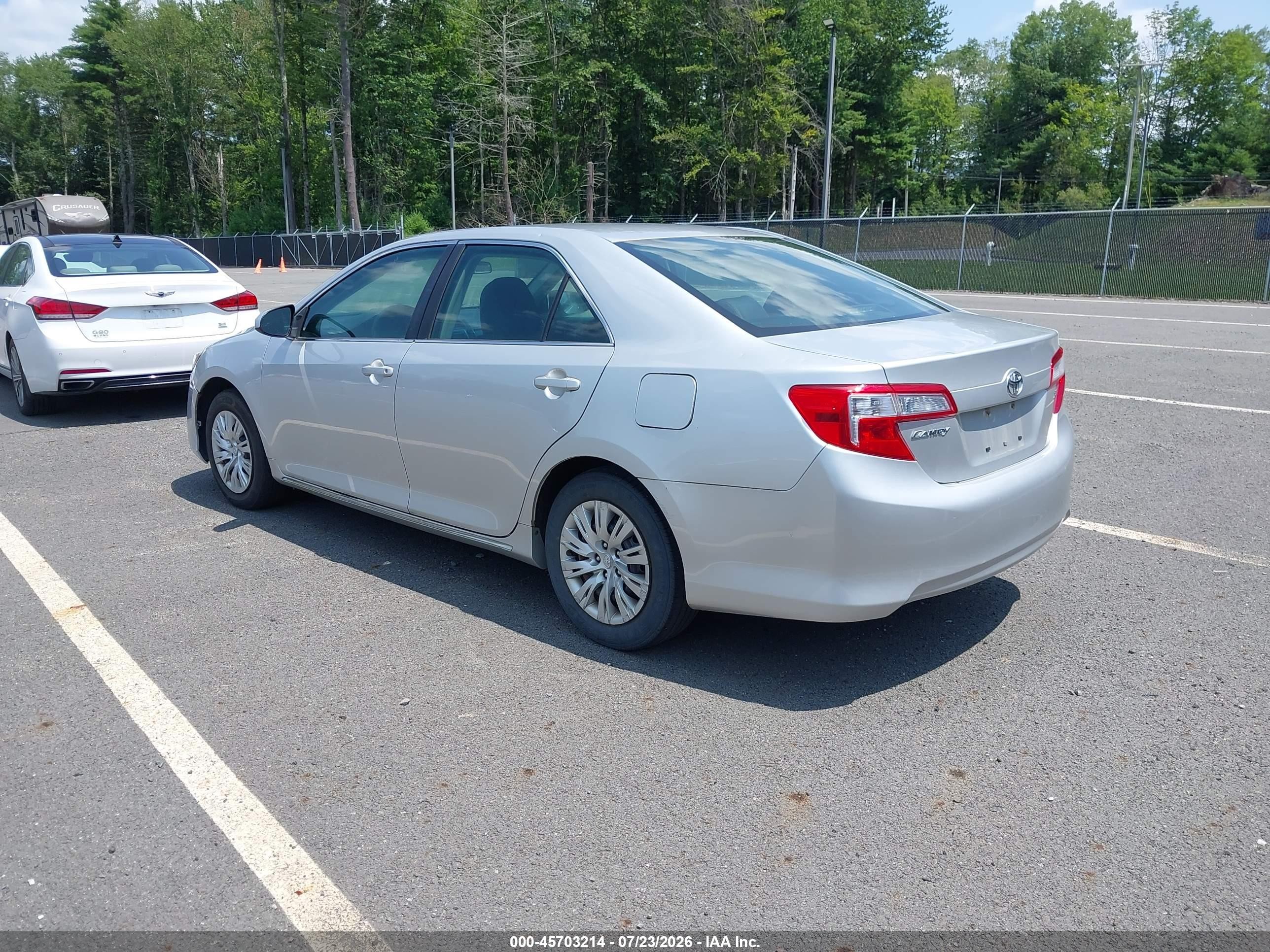 2012 Toyota Camry Le Серебряный vin: 4T1BF1FK3CU081798
