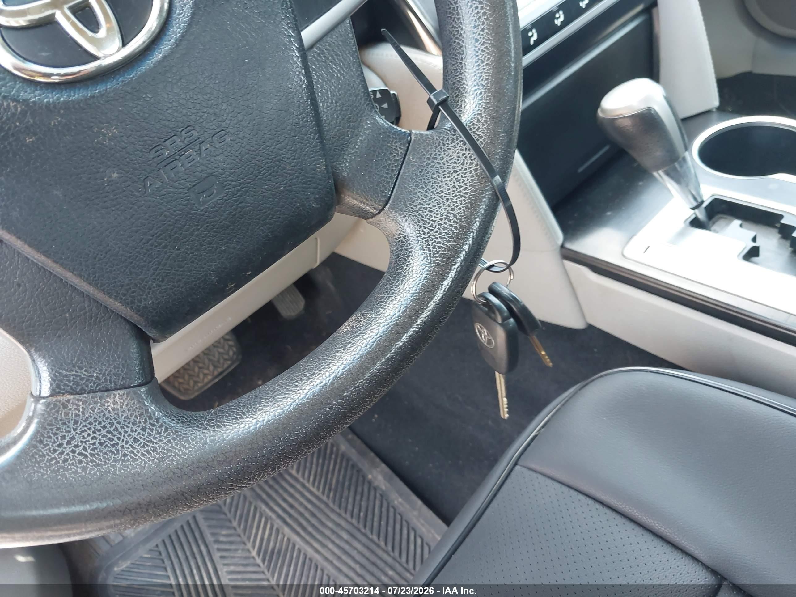 2012 Toyota Camry Le Серебряный vin: 4T1BF1FK3CU081798