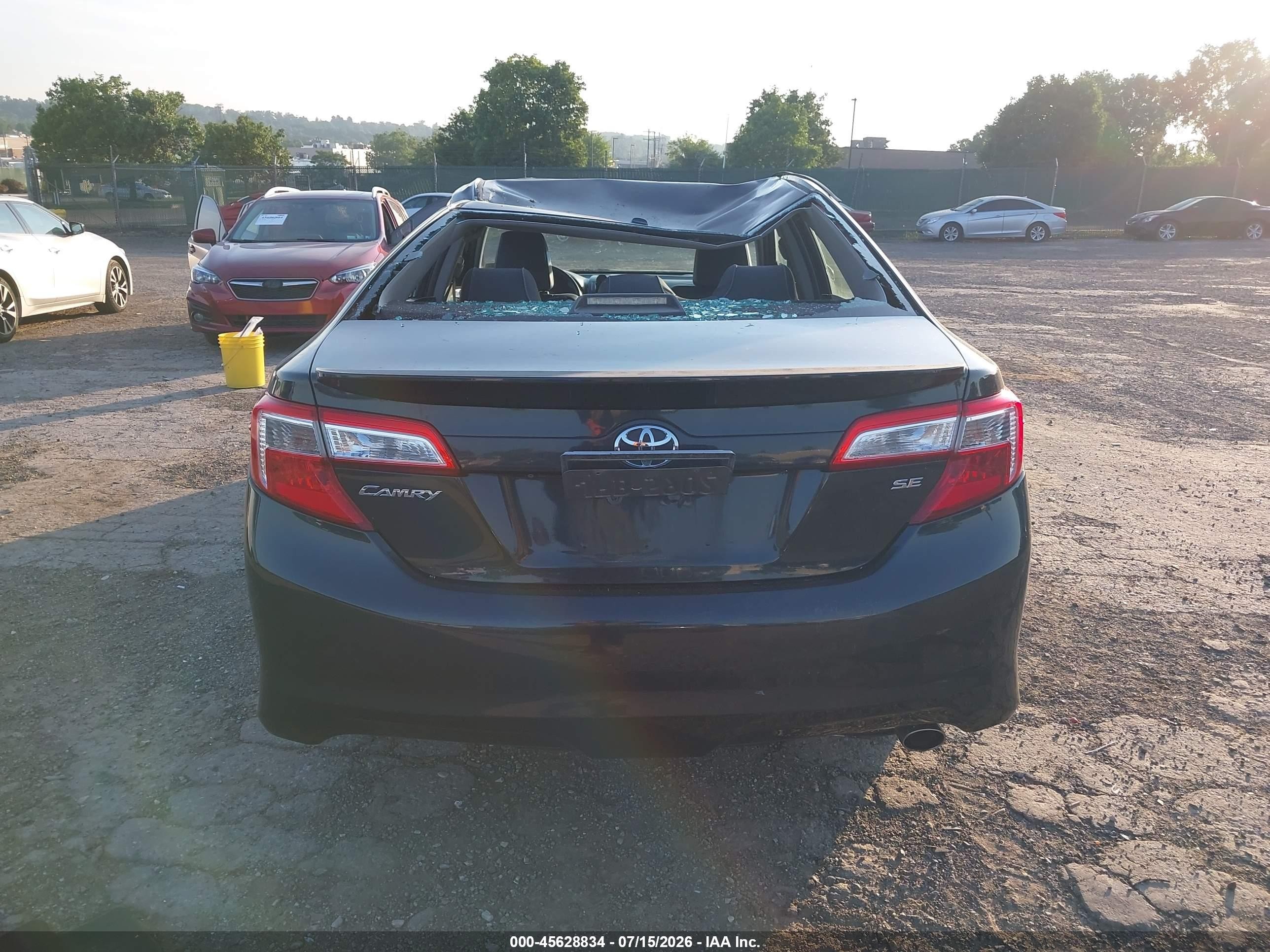 2012 Toyota Camry Se Dark Blue vin: 4T1BF1FK3CU117571