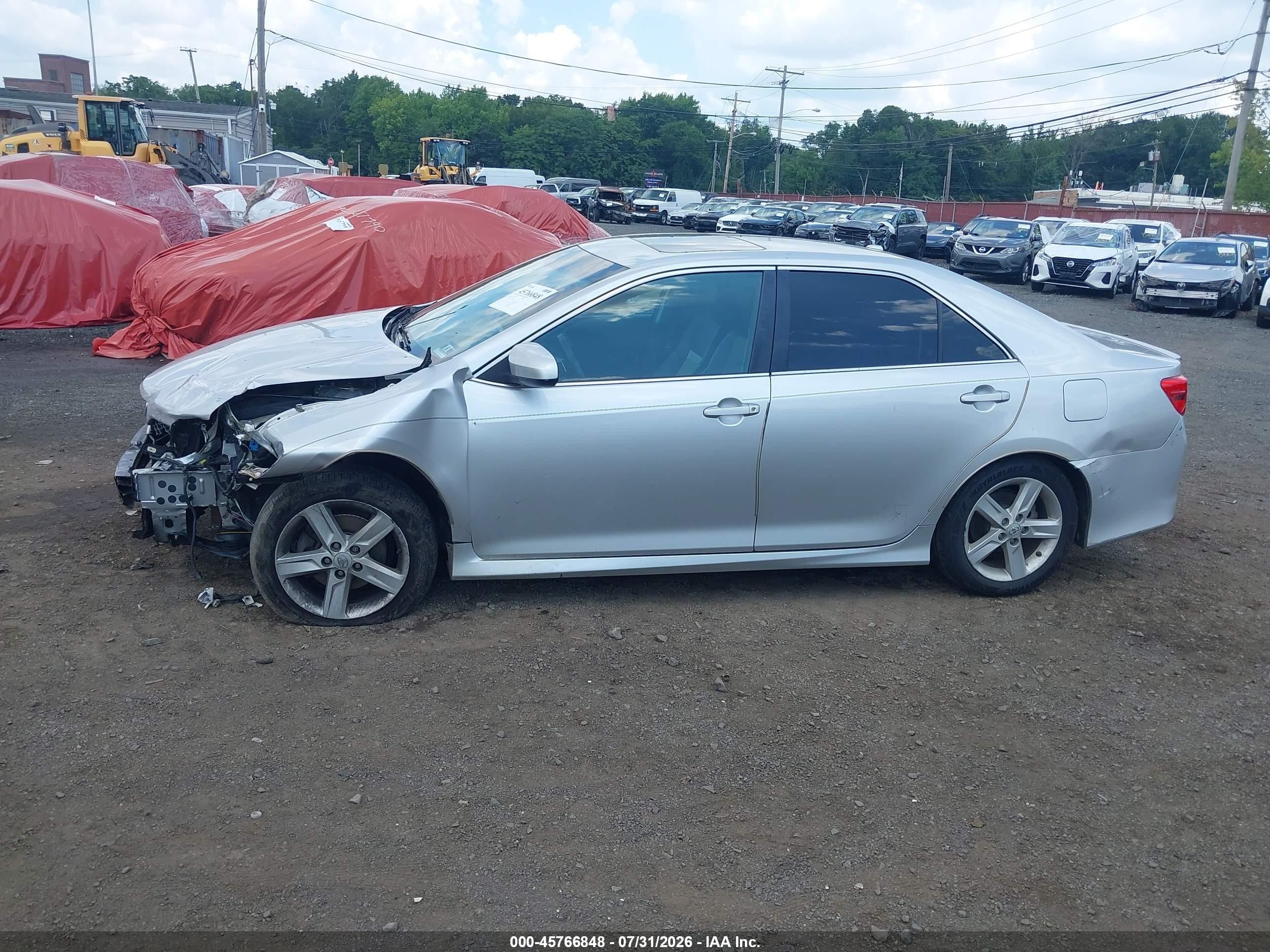2012 Toyota Camry Se/le/xle Silver vin: 4T1BF1FK3CU120521