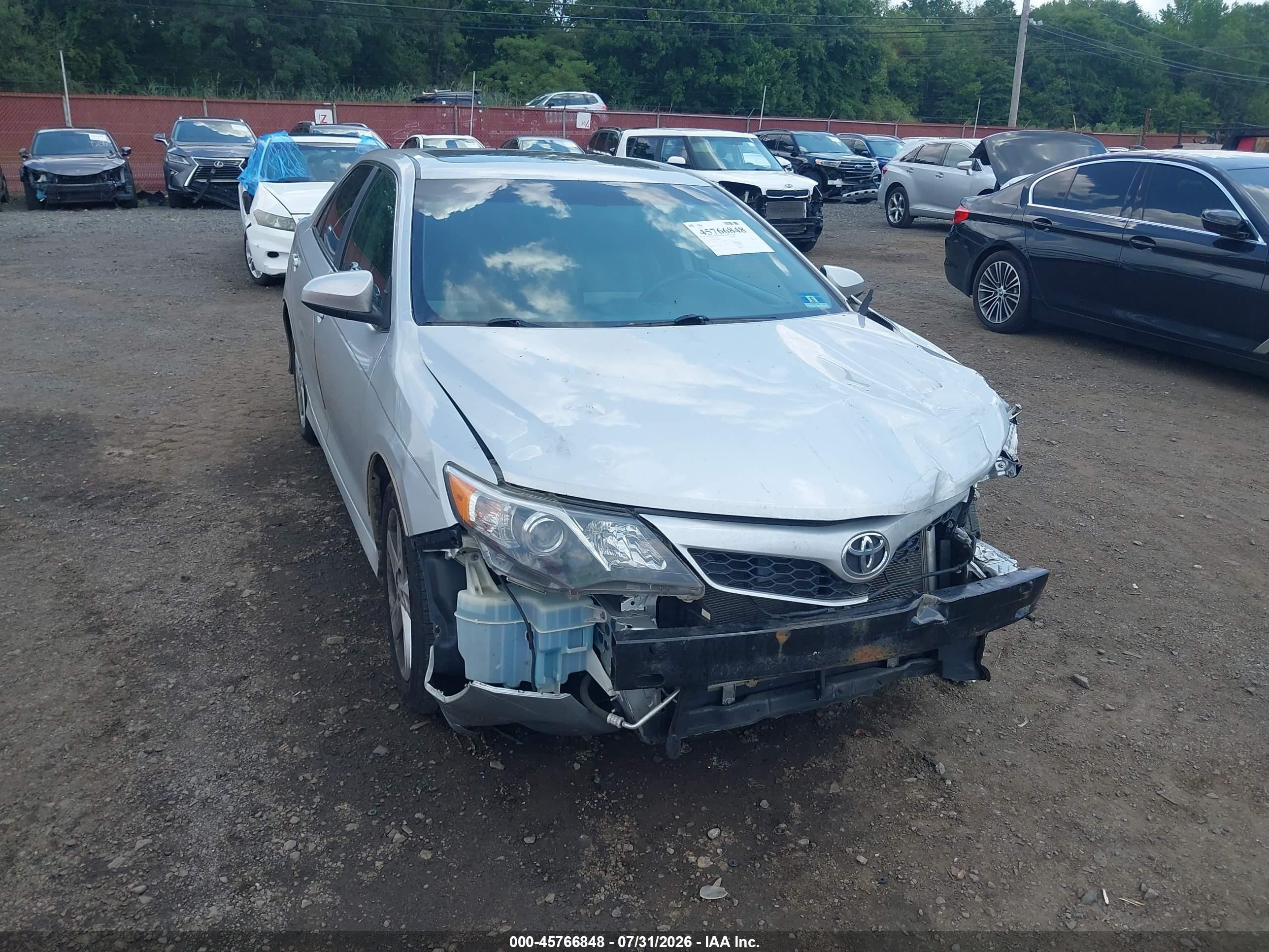 2012 Toyota Camry Se/le/xle Silver vin: 4T1BF1FK3CU120521
