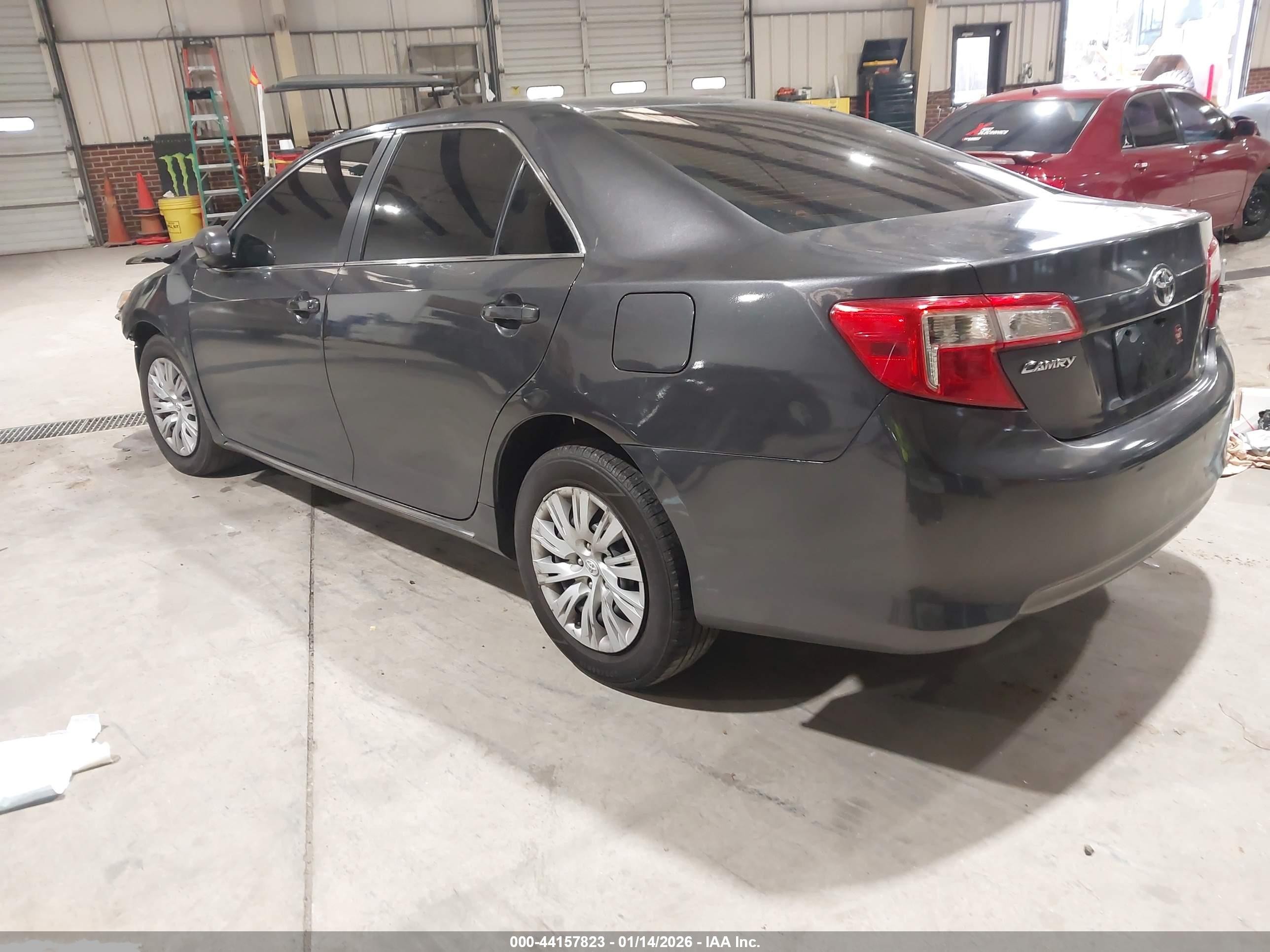 2012 Toyota Camry Le Silver vin: 4T1BF1FK3CU136041
