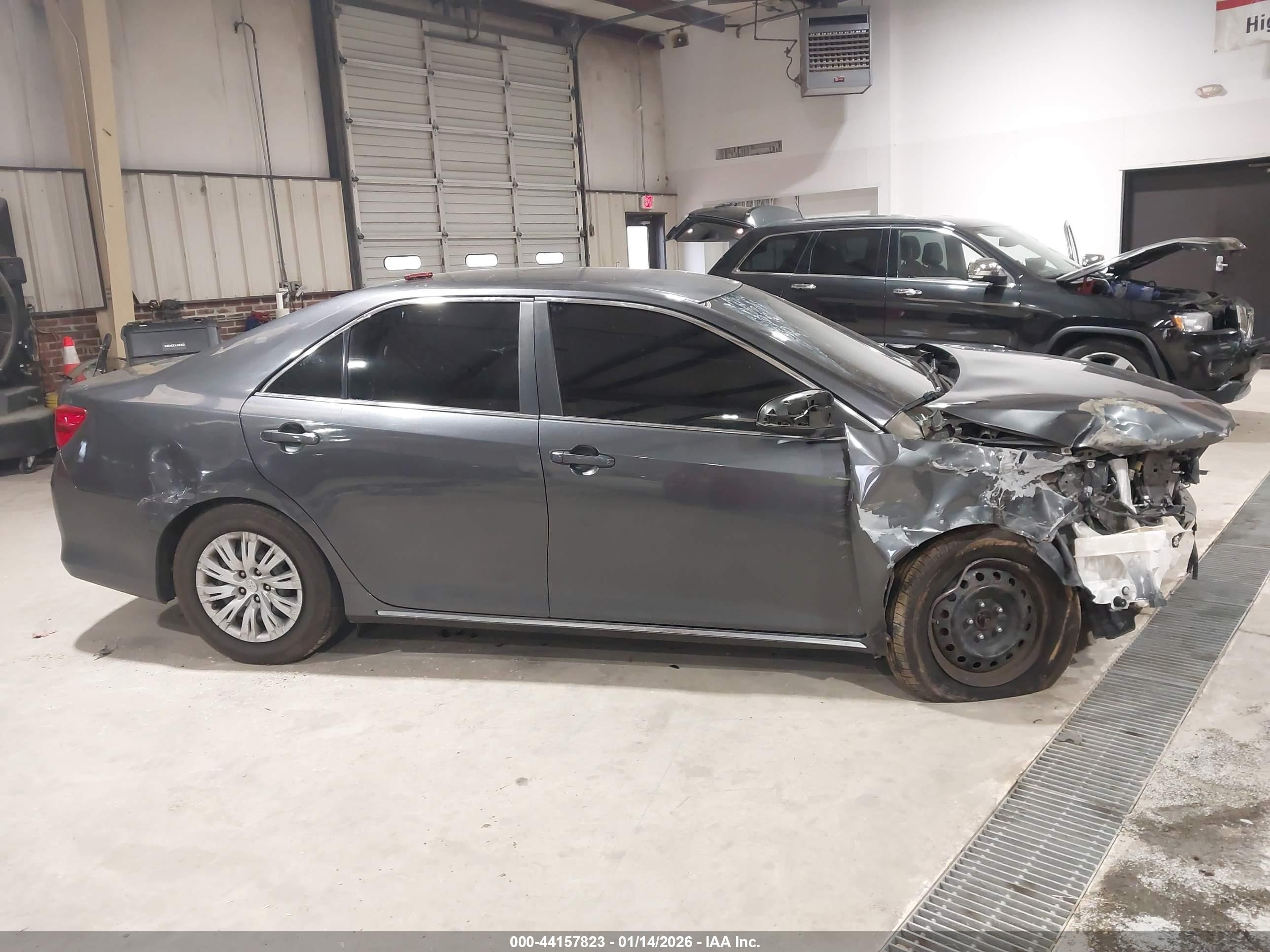 2012 Toyota Camry Le Silver vin: 4T1BF1FK3CU136041