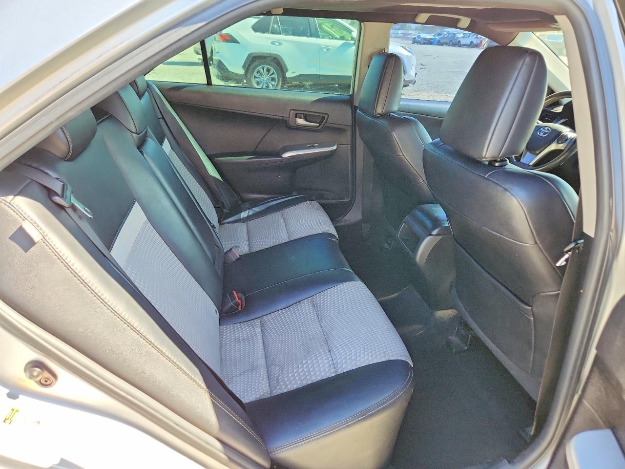 2012 Toyota Camry Se Silver vin: 4T1BF1FK3CU138629