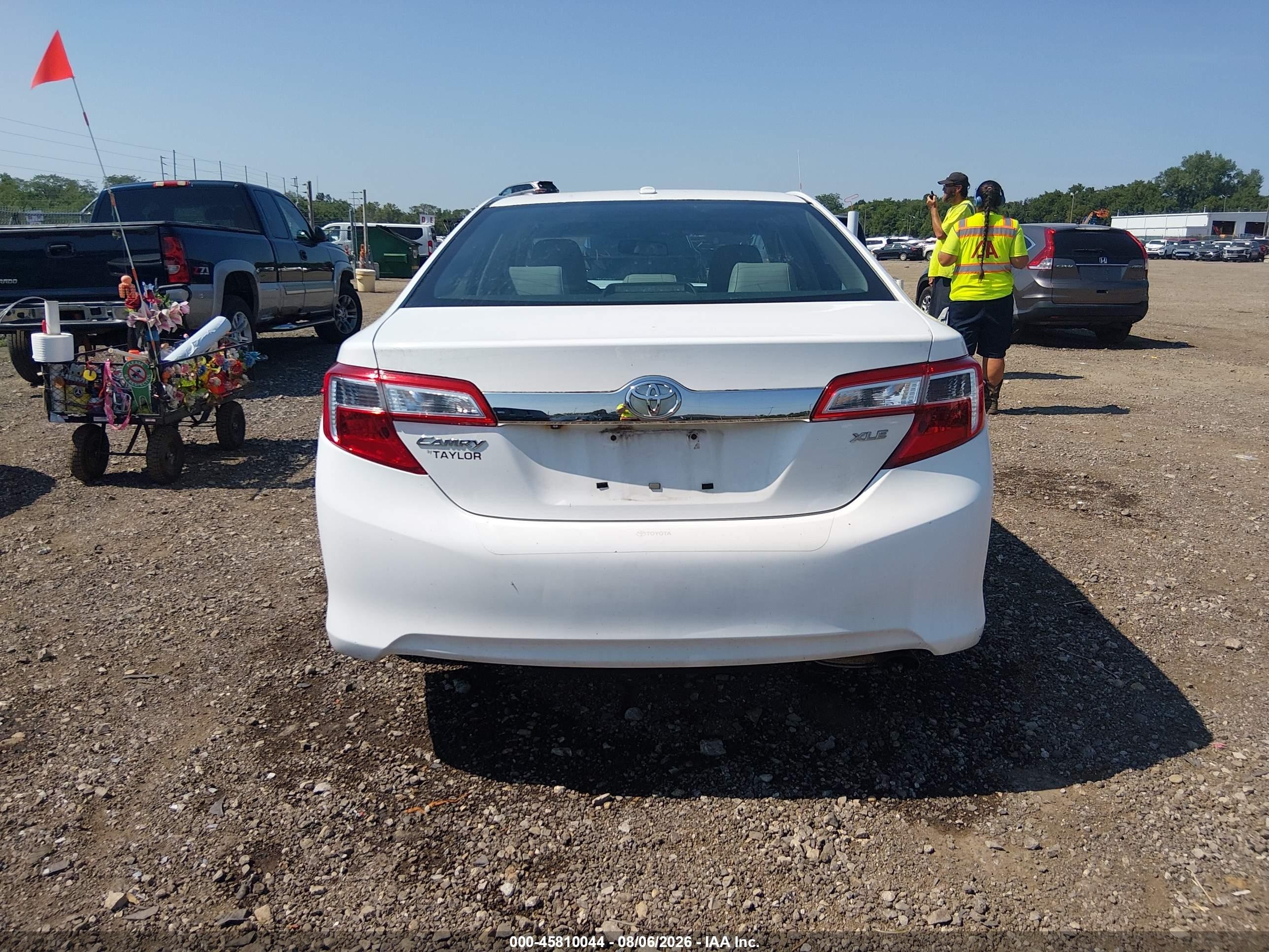 2012 Toyota Camry Xle White vin: 4T1BF1FK3CU138906