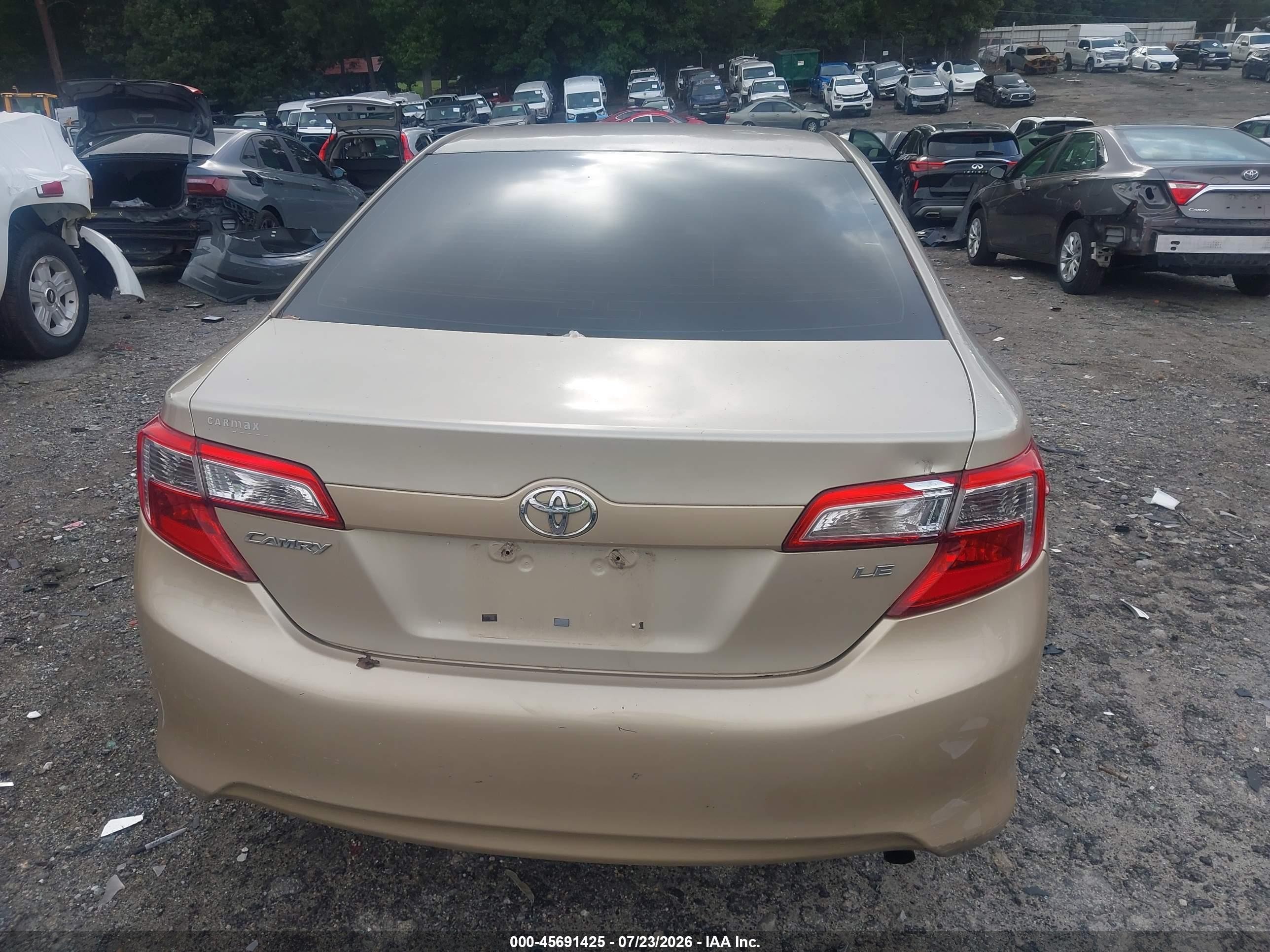 2012 Toyota Camry Le Tan vin: 4T1BF1FK3CU168830