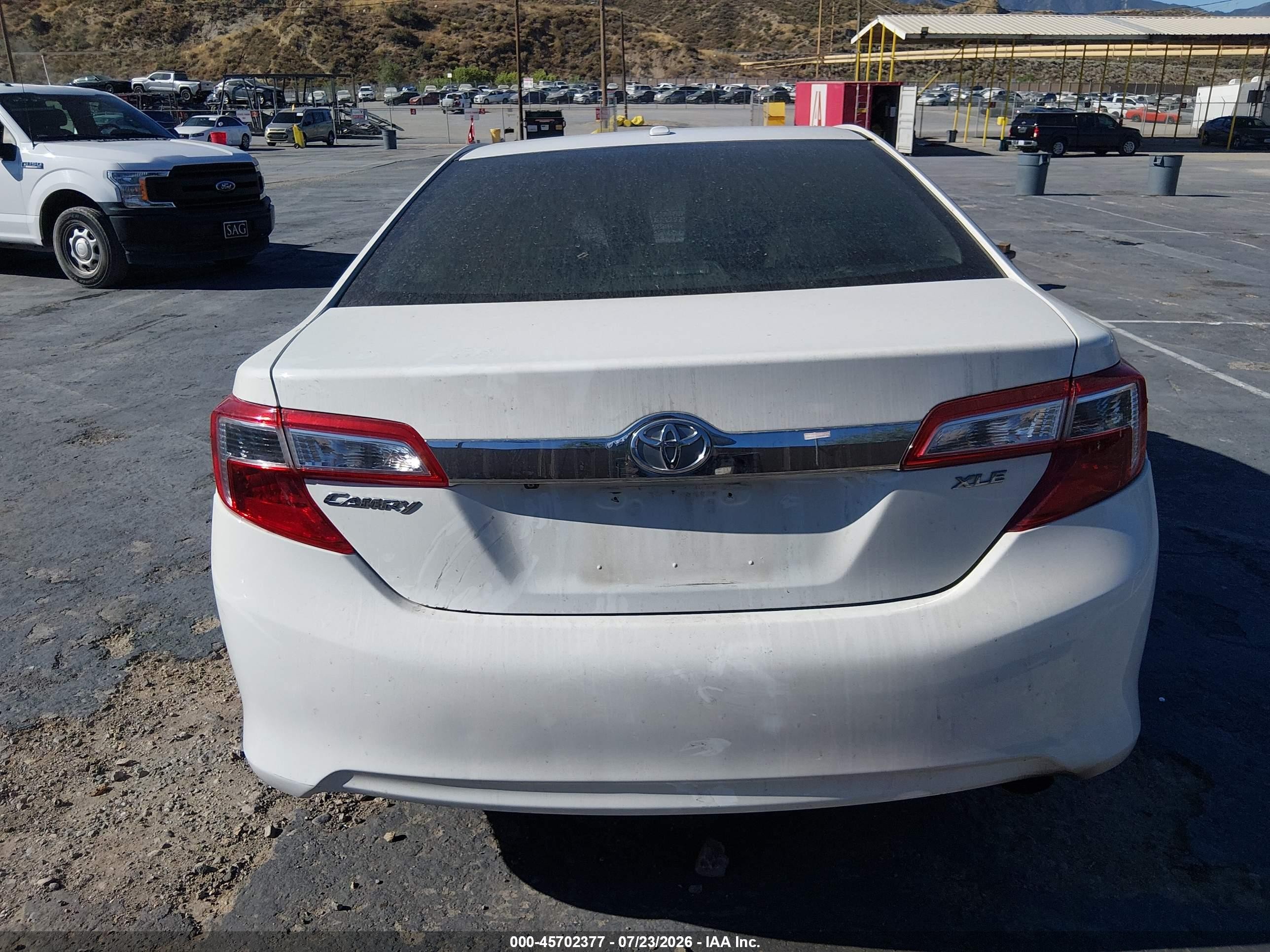 2012 Toyota Camry Xle White vin: 4T1BF1FK3CU504072