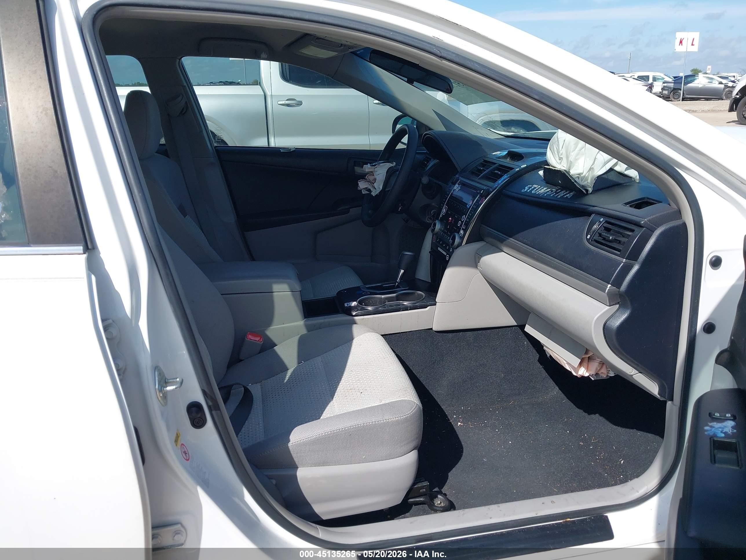 2012 Toyota Camry L Beige vin: 4T1BF1FK3CU506162