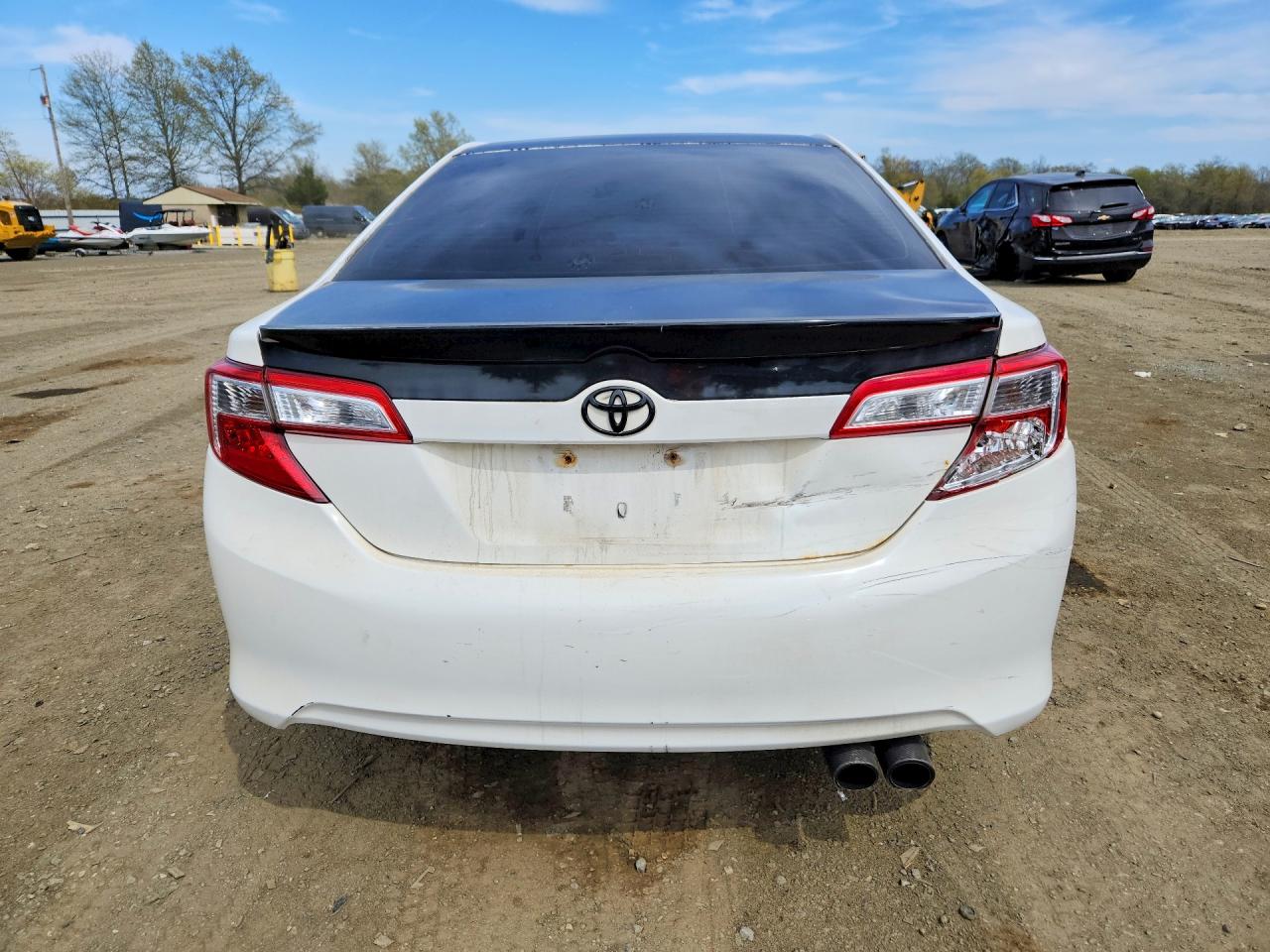 2012 Toyota Camry L White vin: 4T1BF1FK3CU506405
