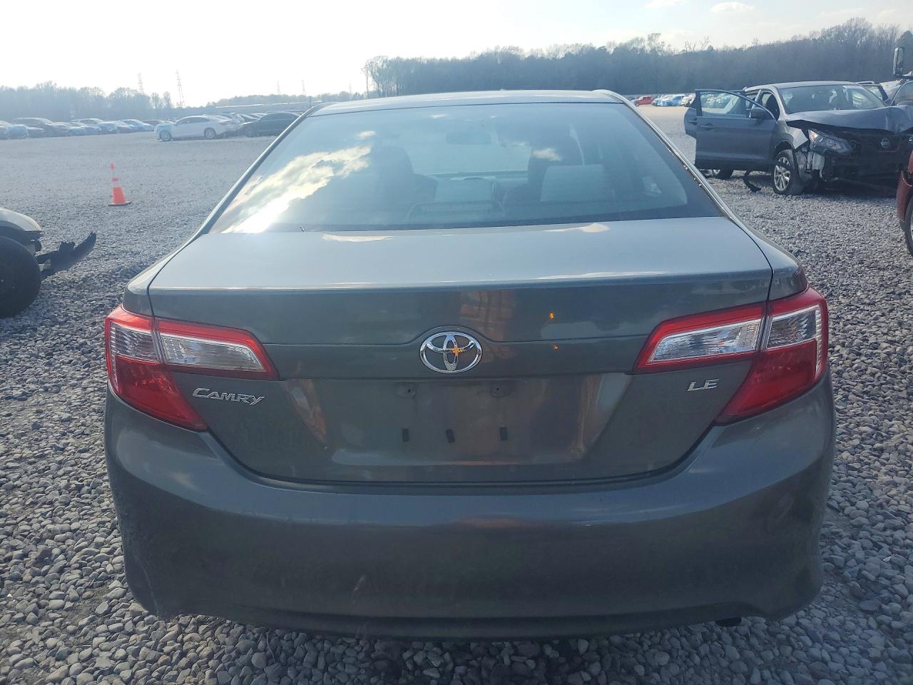 2012 Toyota Camry Le Gray vin: 4T1BF1FK3CU526086