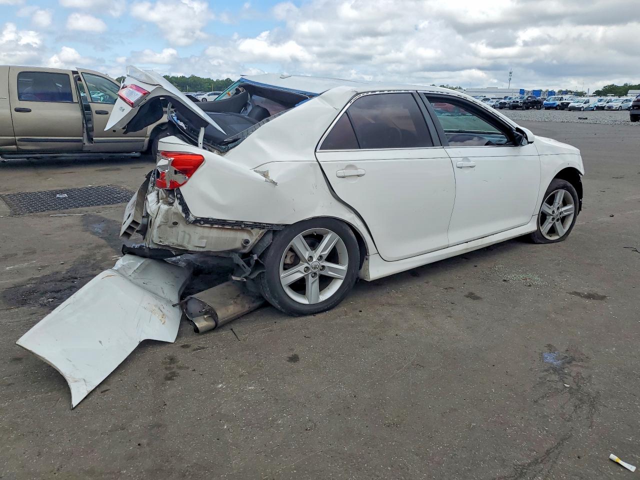 2012 Toyota Camry Se White vin: 4T1BF1FK3CU542398
