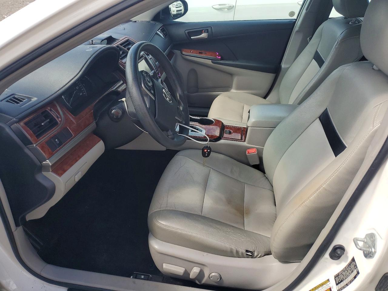 2012 Toyota Camry Le Белый vin: 4T1BF1FK3CU595215