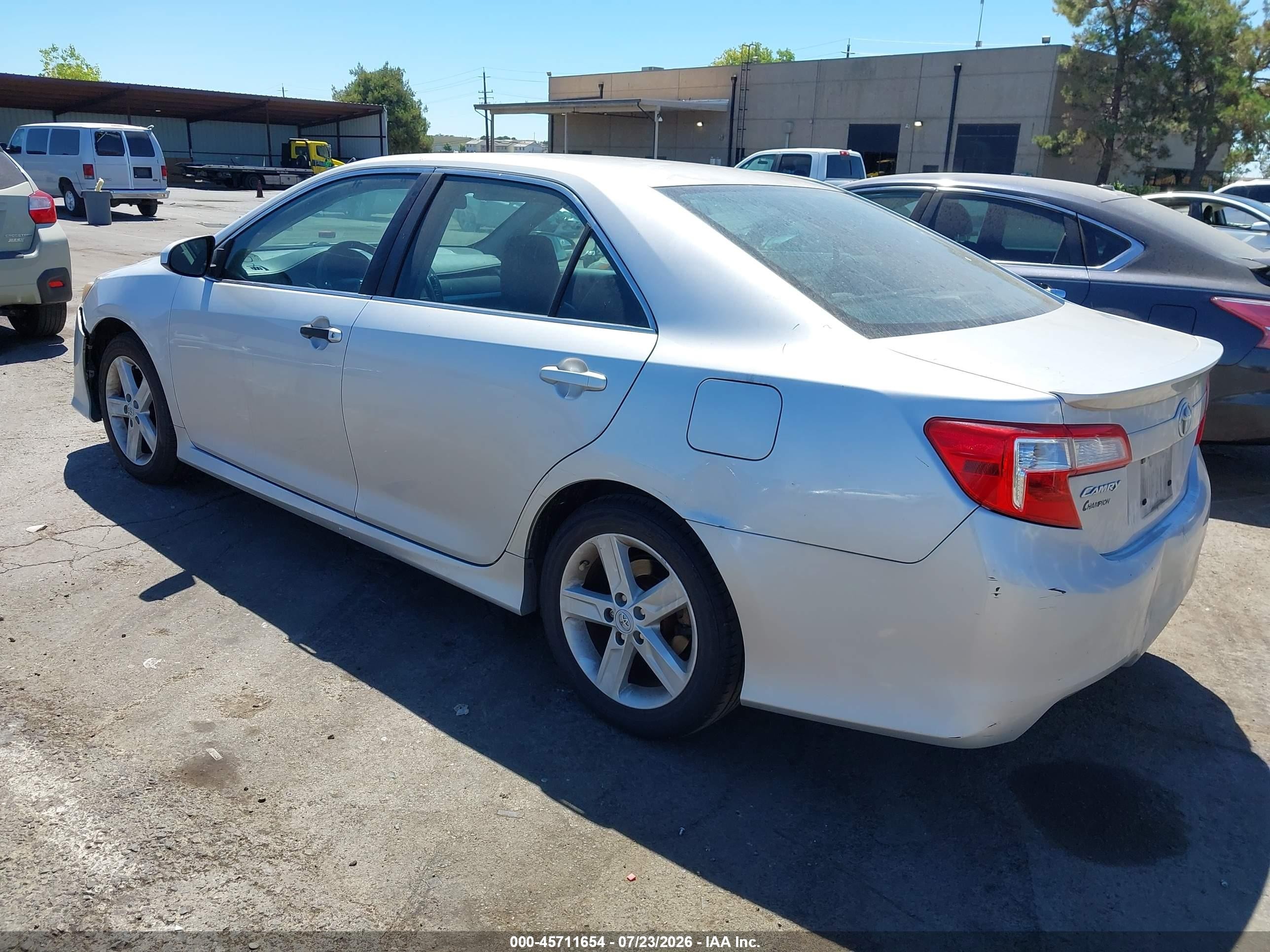 2012 Toyota Camry Se Серебряный vin: 4T1BF1FK3CU599653