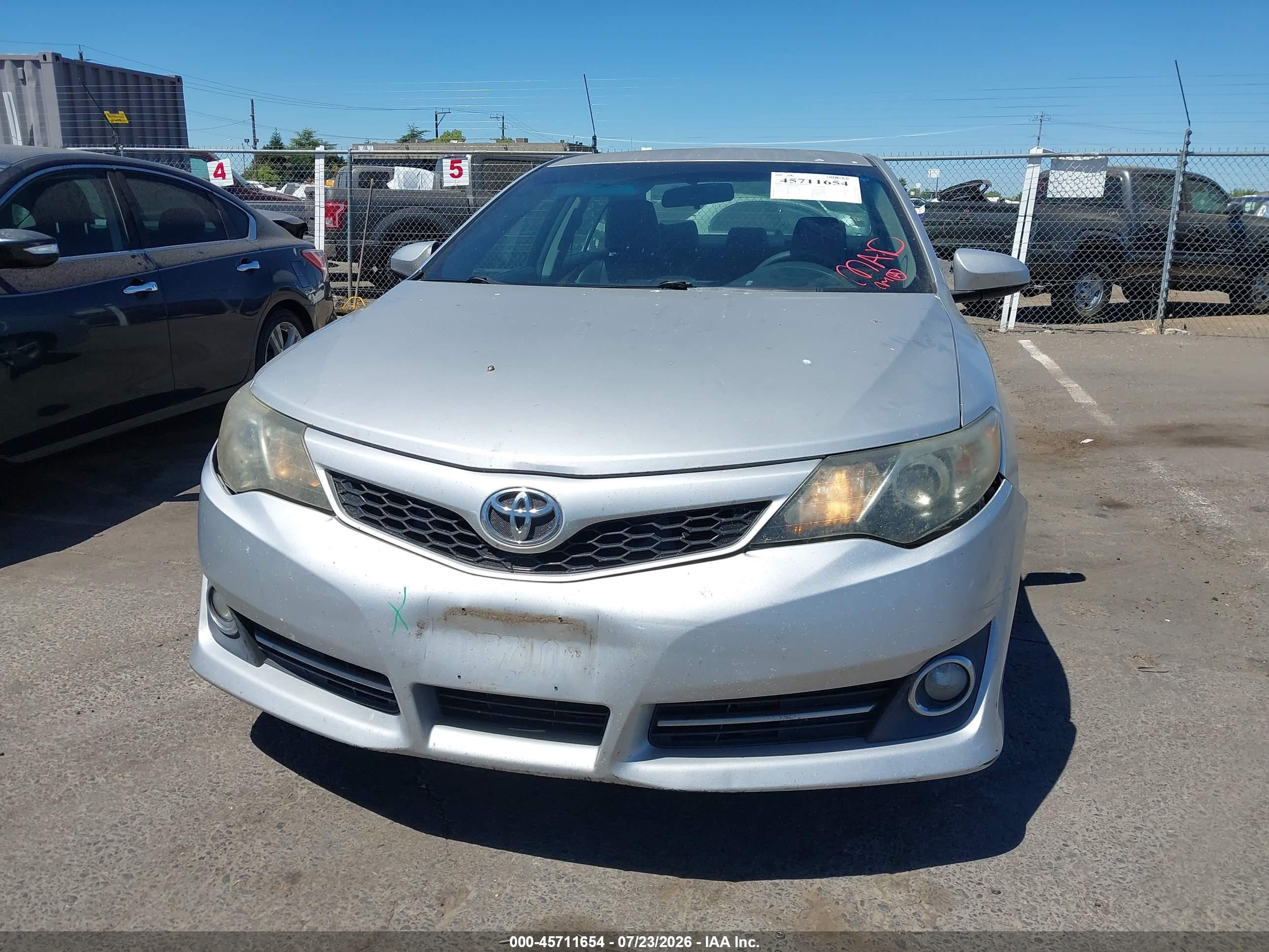 2012 Toyota Camry Se Серебряный vin: 4T1BF1FK3CU599653